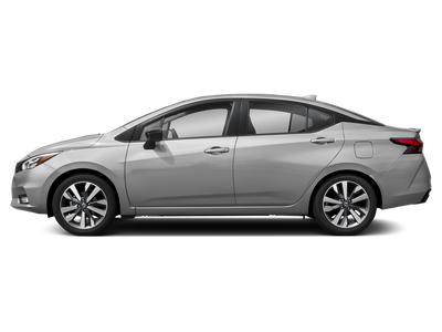 2022 Nissan Versa SR
