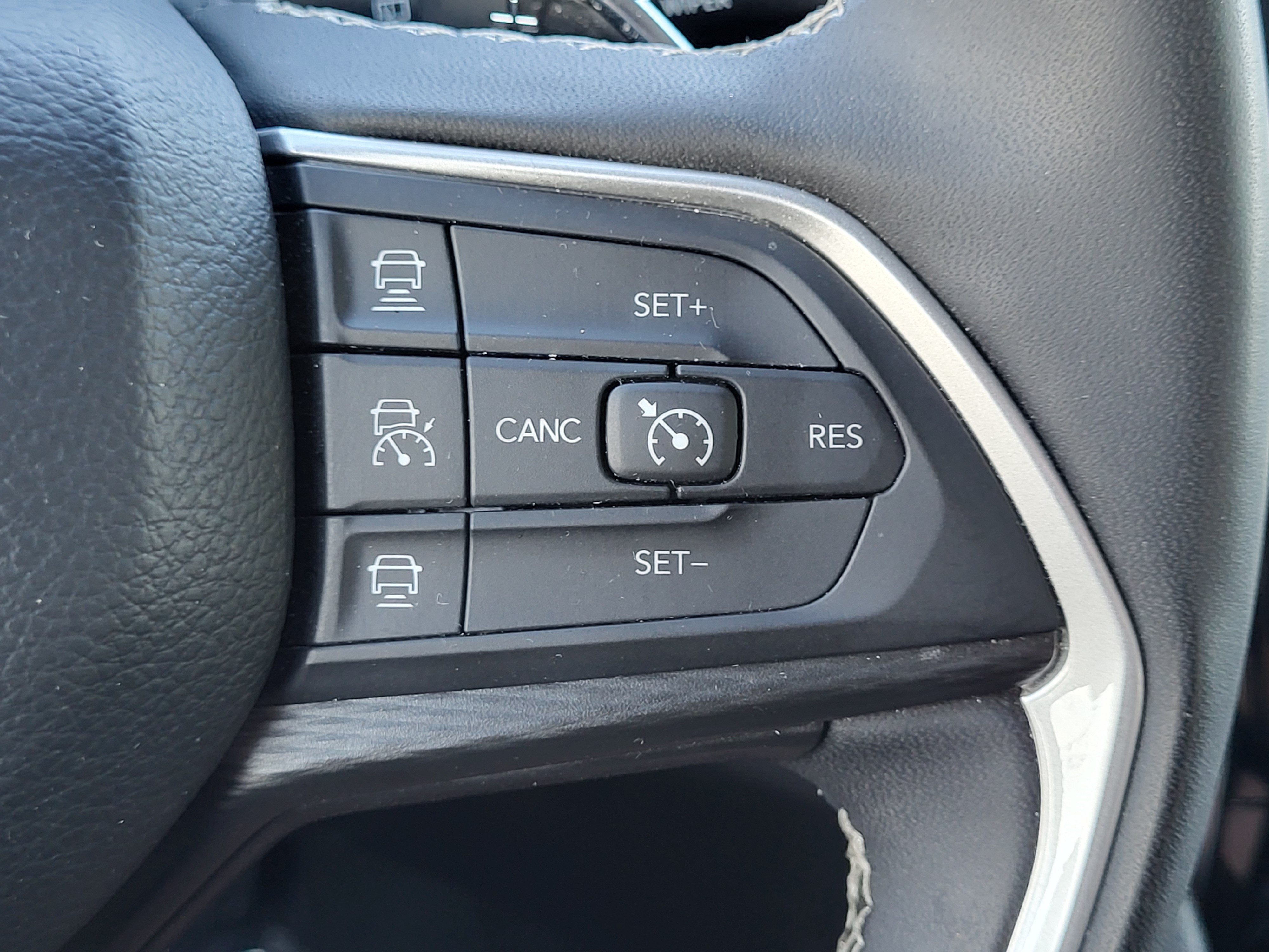 2024 Jeep Grand Cherokee Altitude