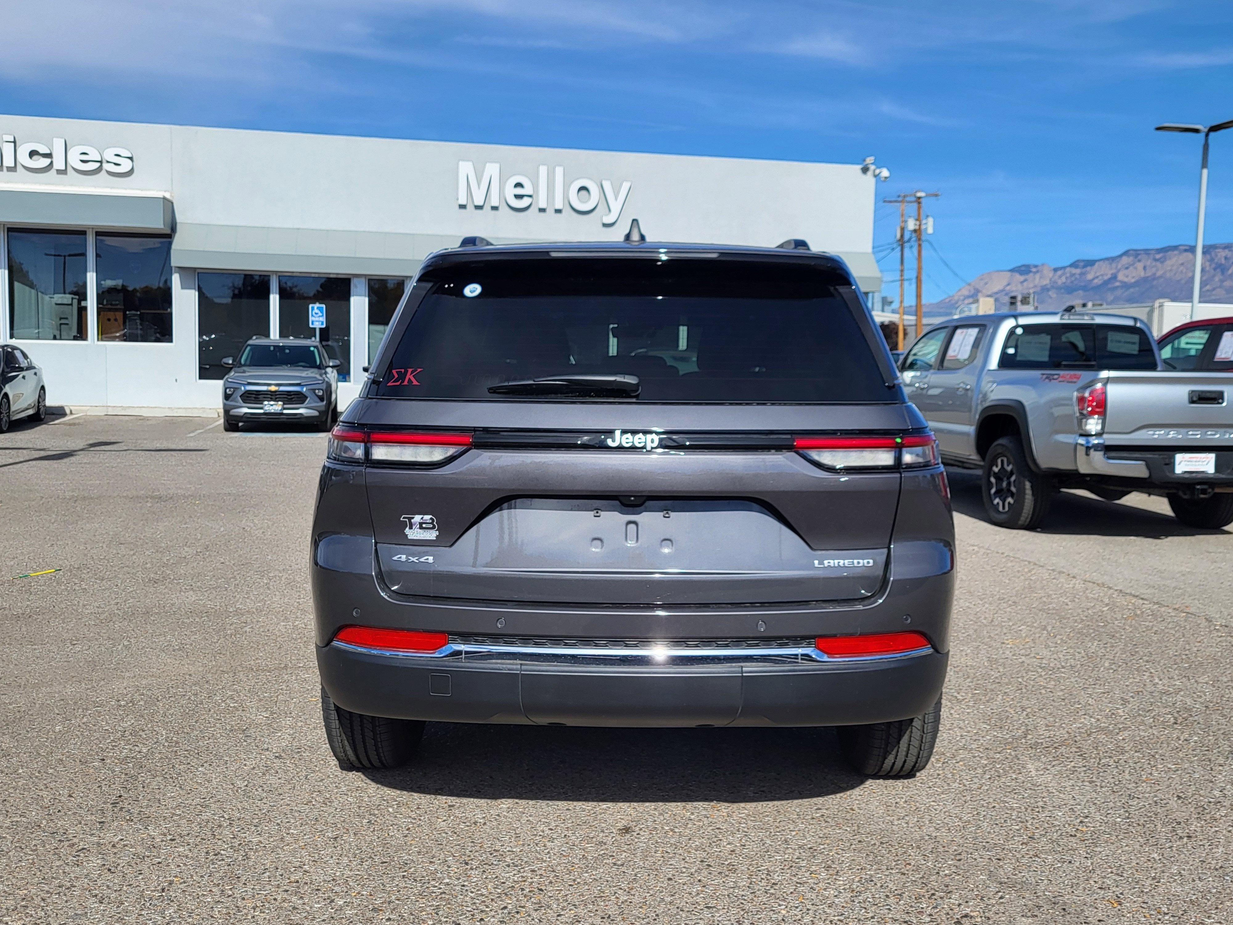 2025 Jeep Grand Cherokee Laredo