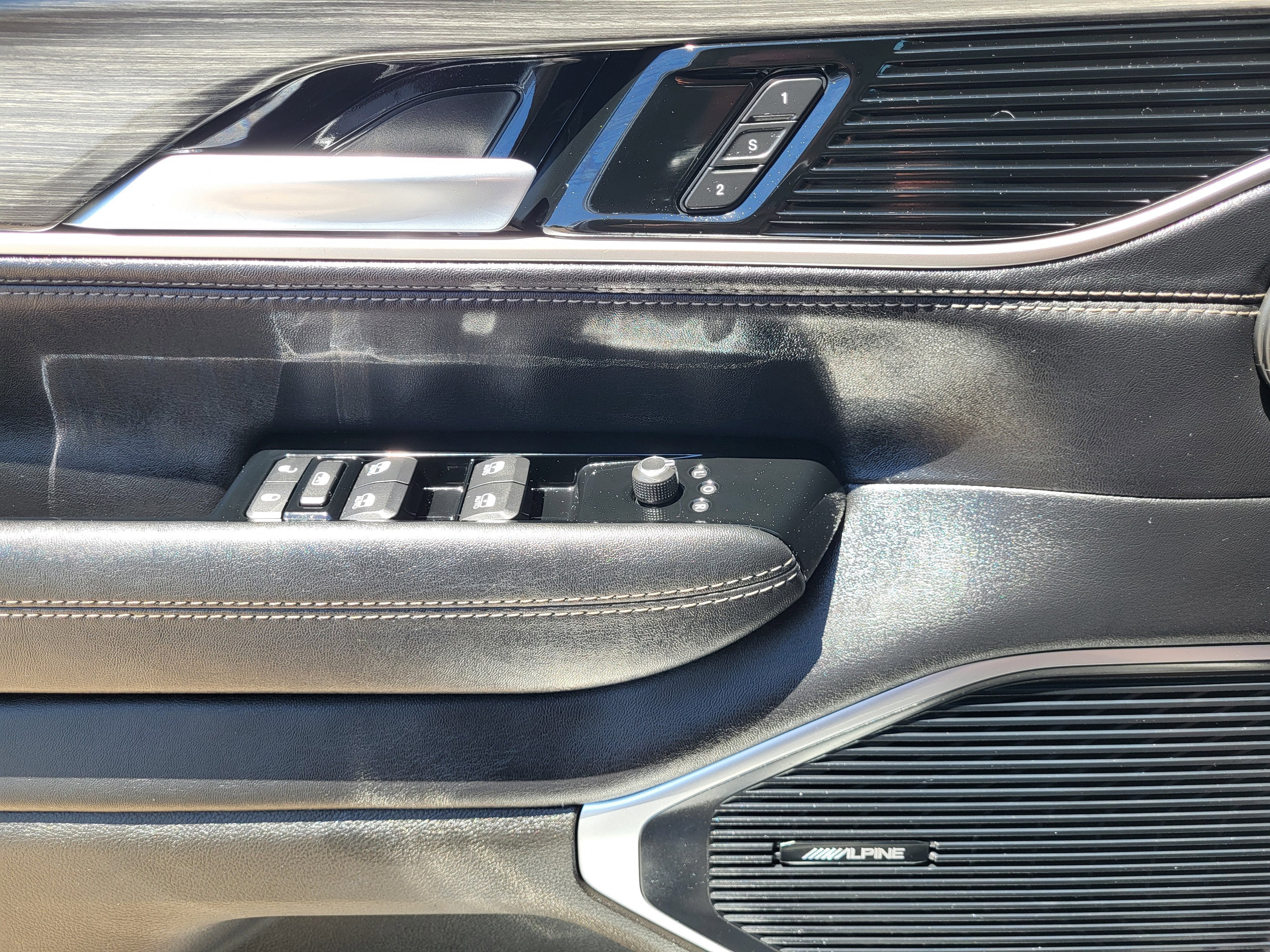 2024 Jeep Wagoneer L Series III