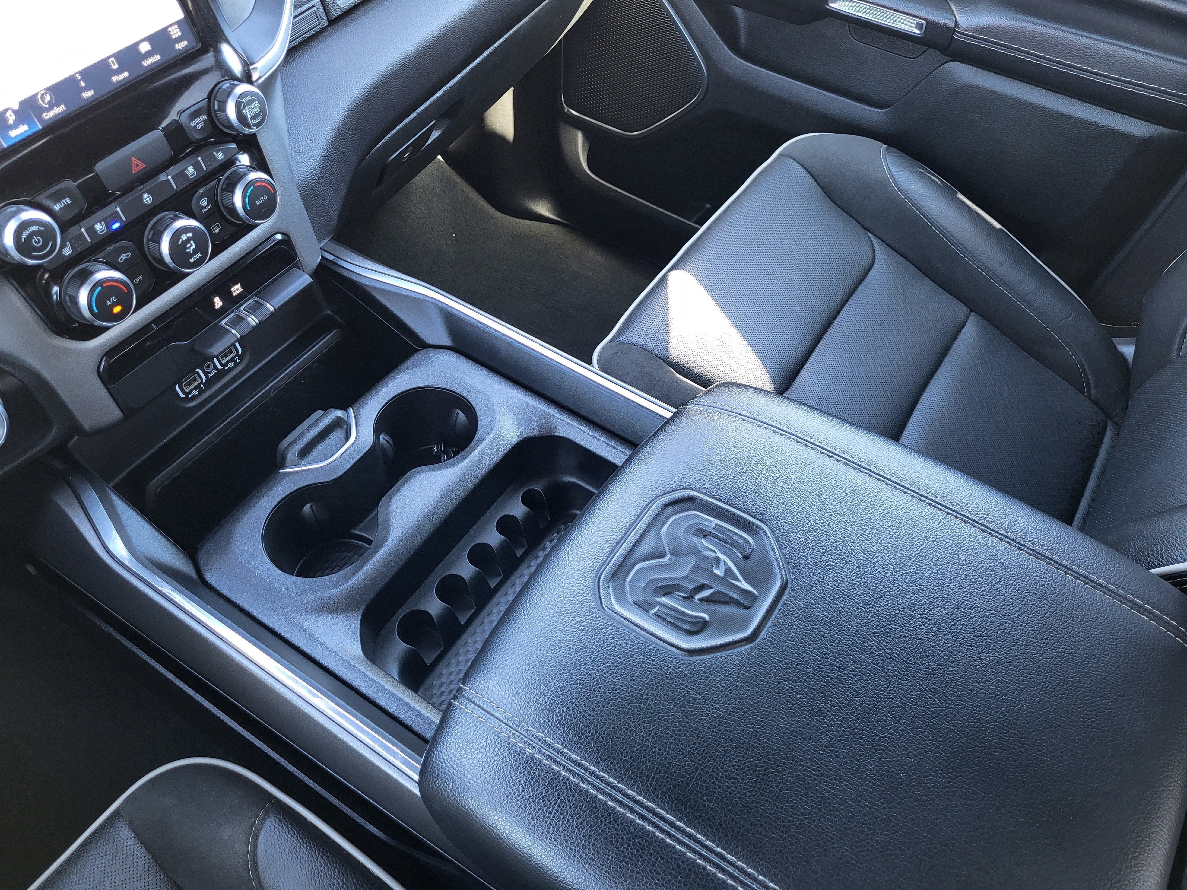 2024 RAM Ram 1500 Pickup Laramie - Photo 18