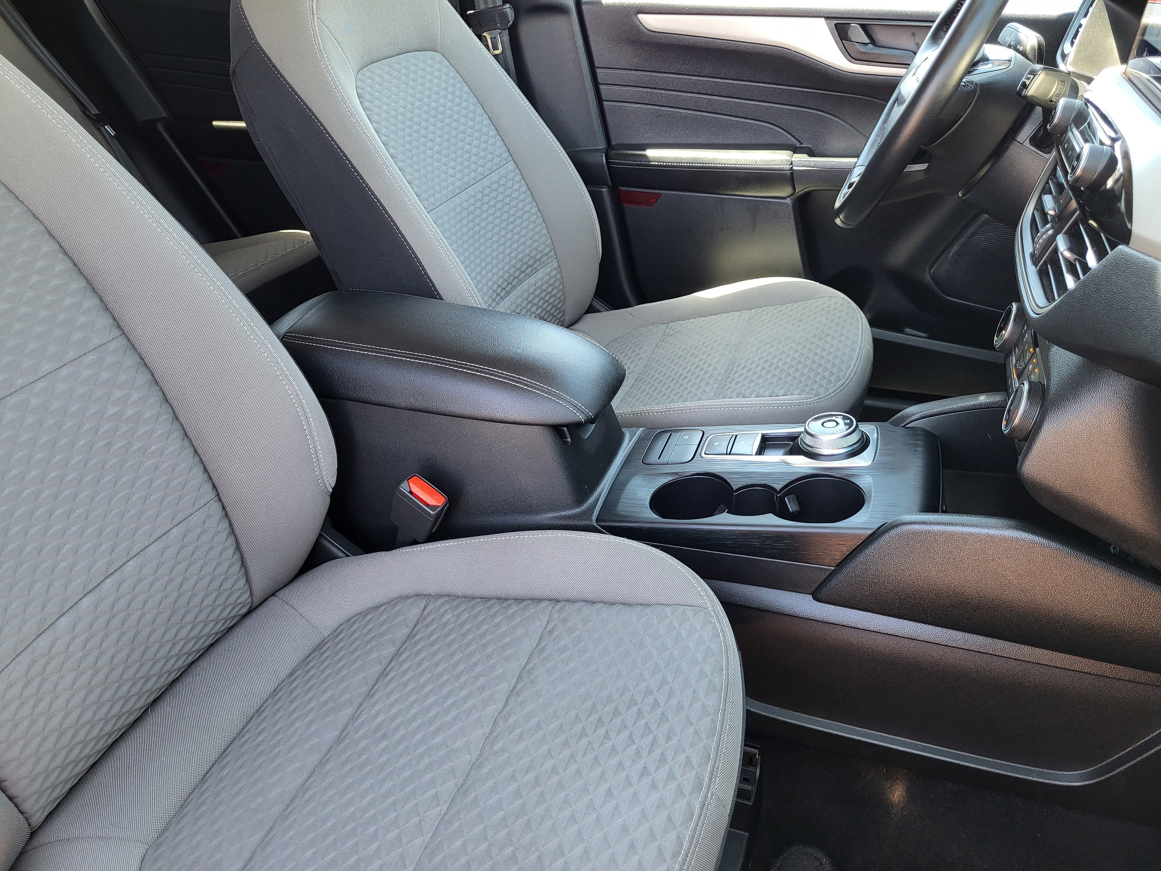 2022 Ford Escape SE Hybrid