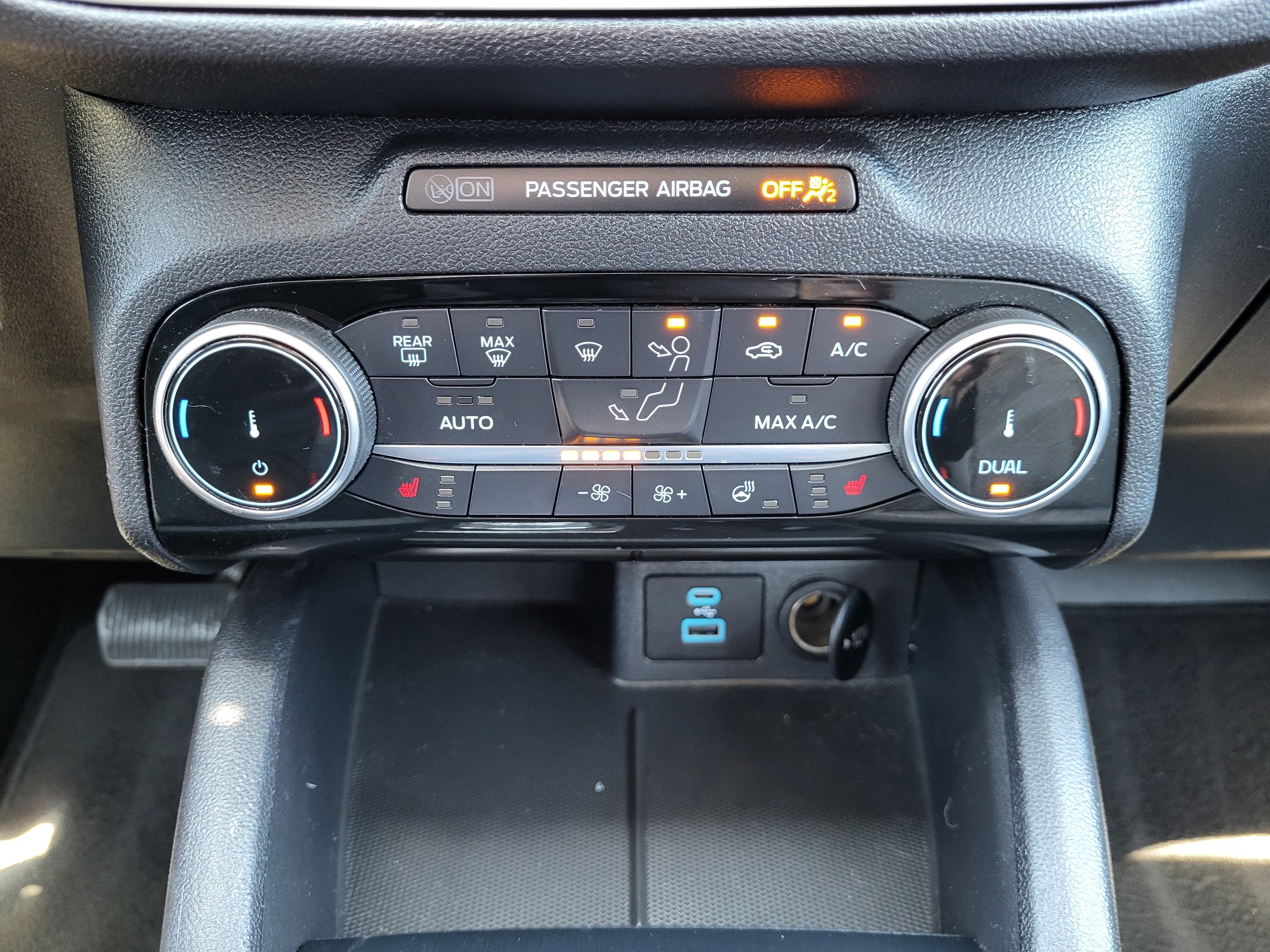 2022 Ford Escape SE Hybrid