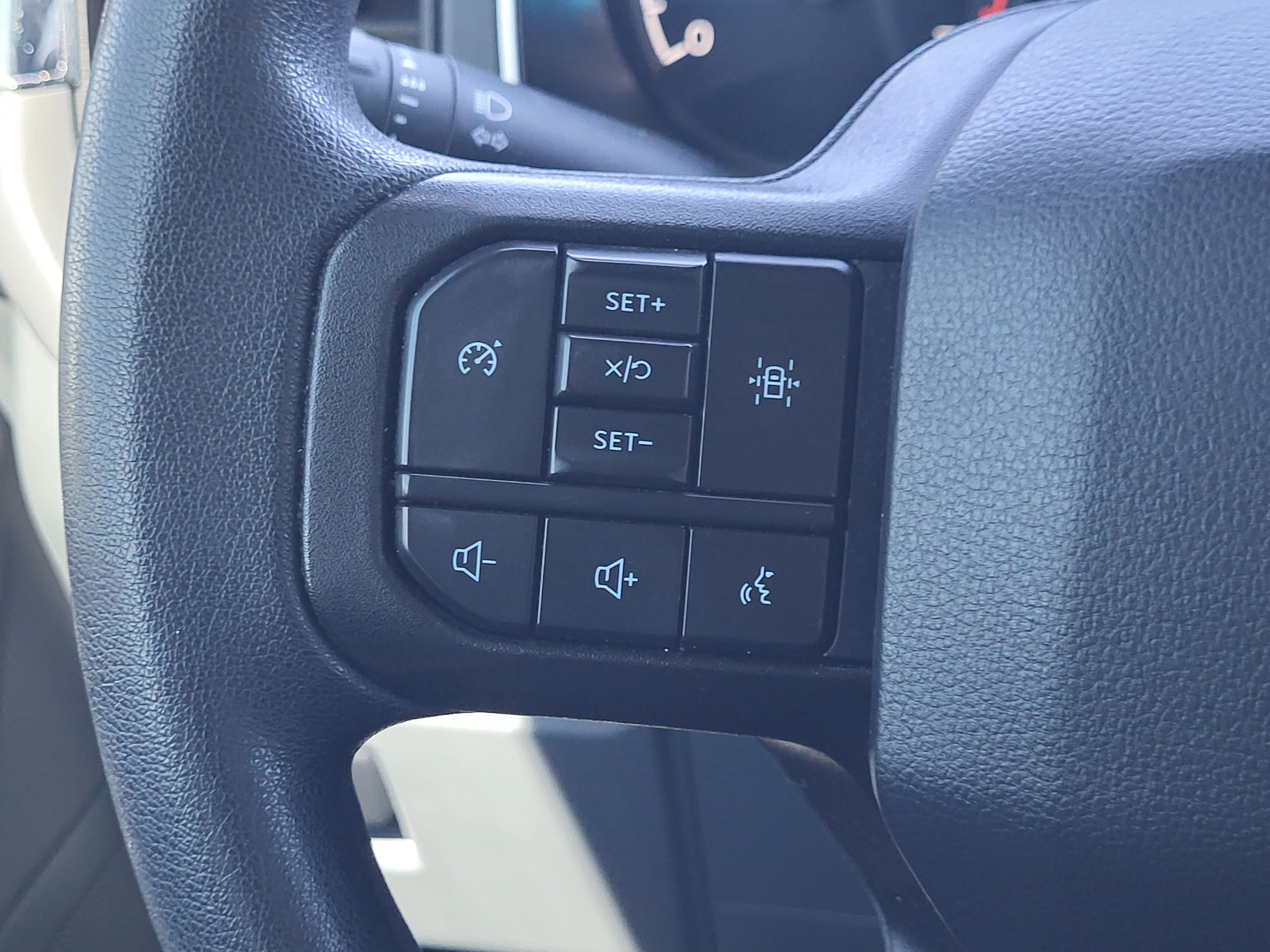 2022 Ford F-150 Base