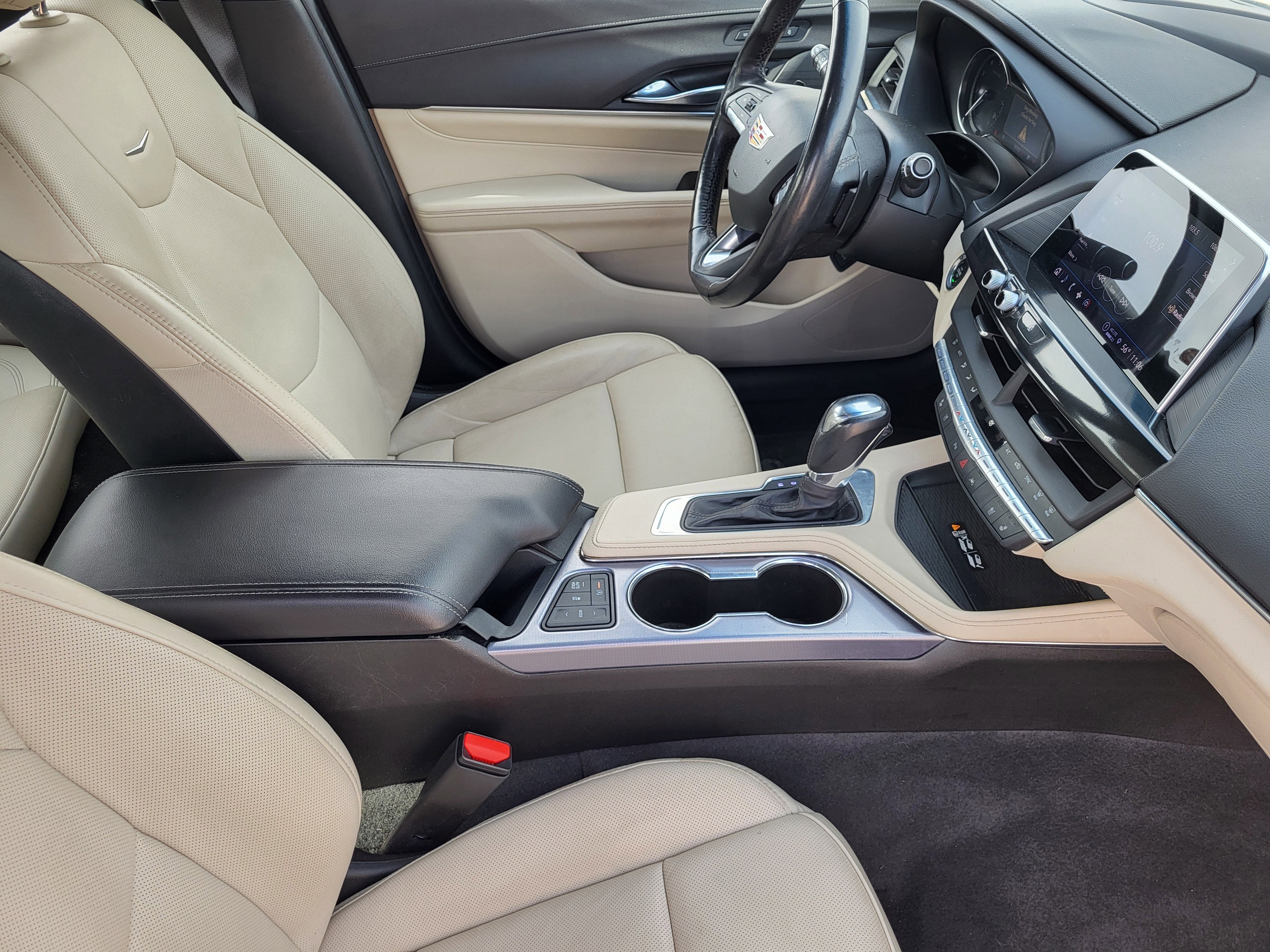 2023 Cadillac CT4 Premium Luxury