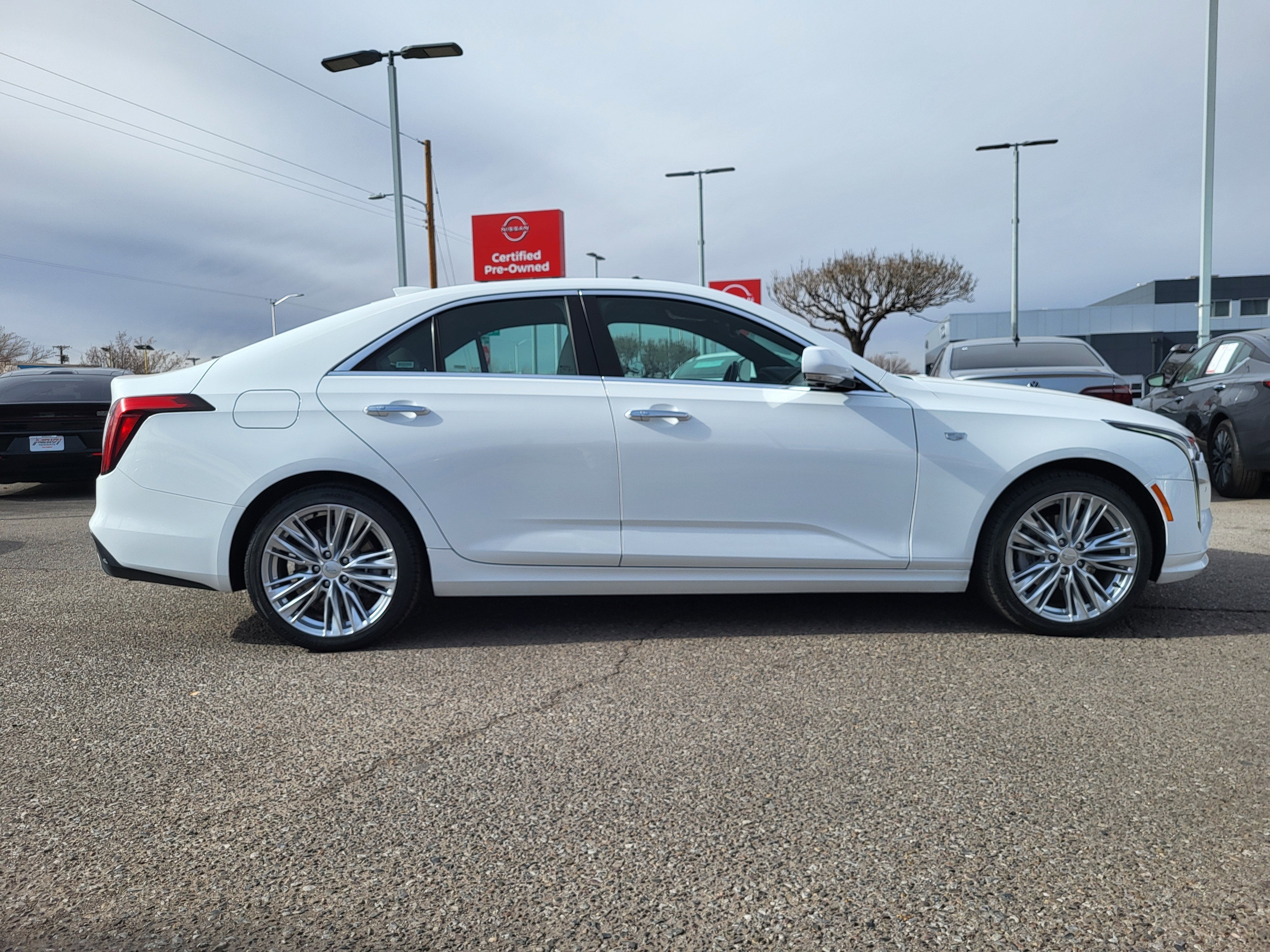 2023 Cadillac CT4 Premium Luxury