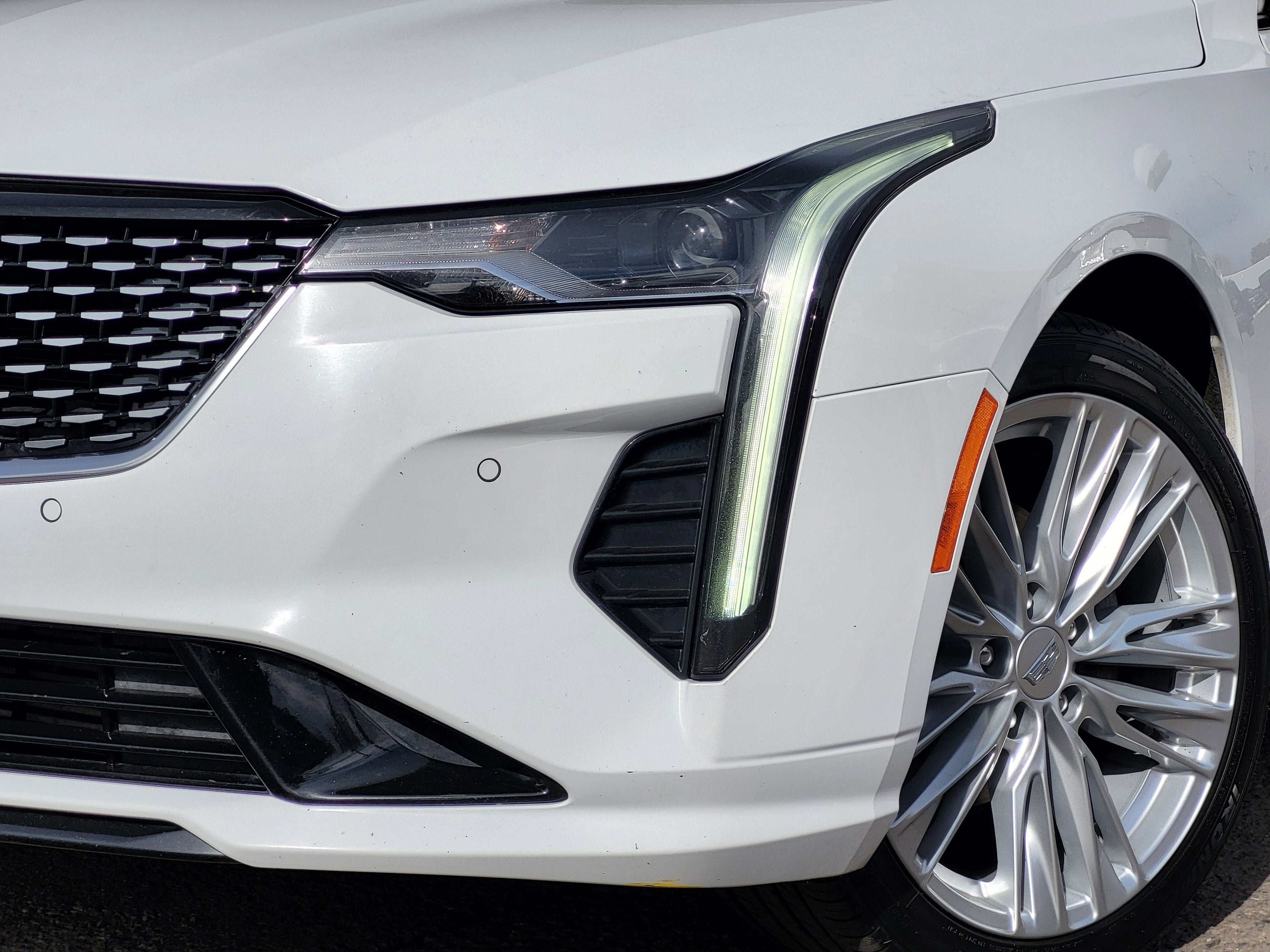 2023 Cadillac CT4 Premium Luxury