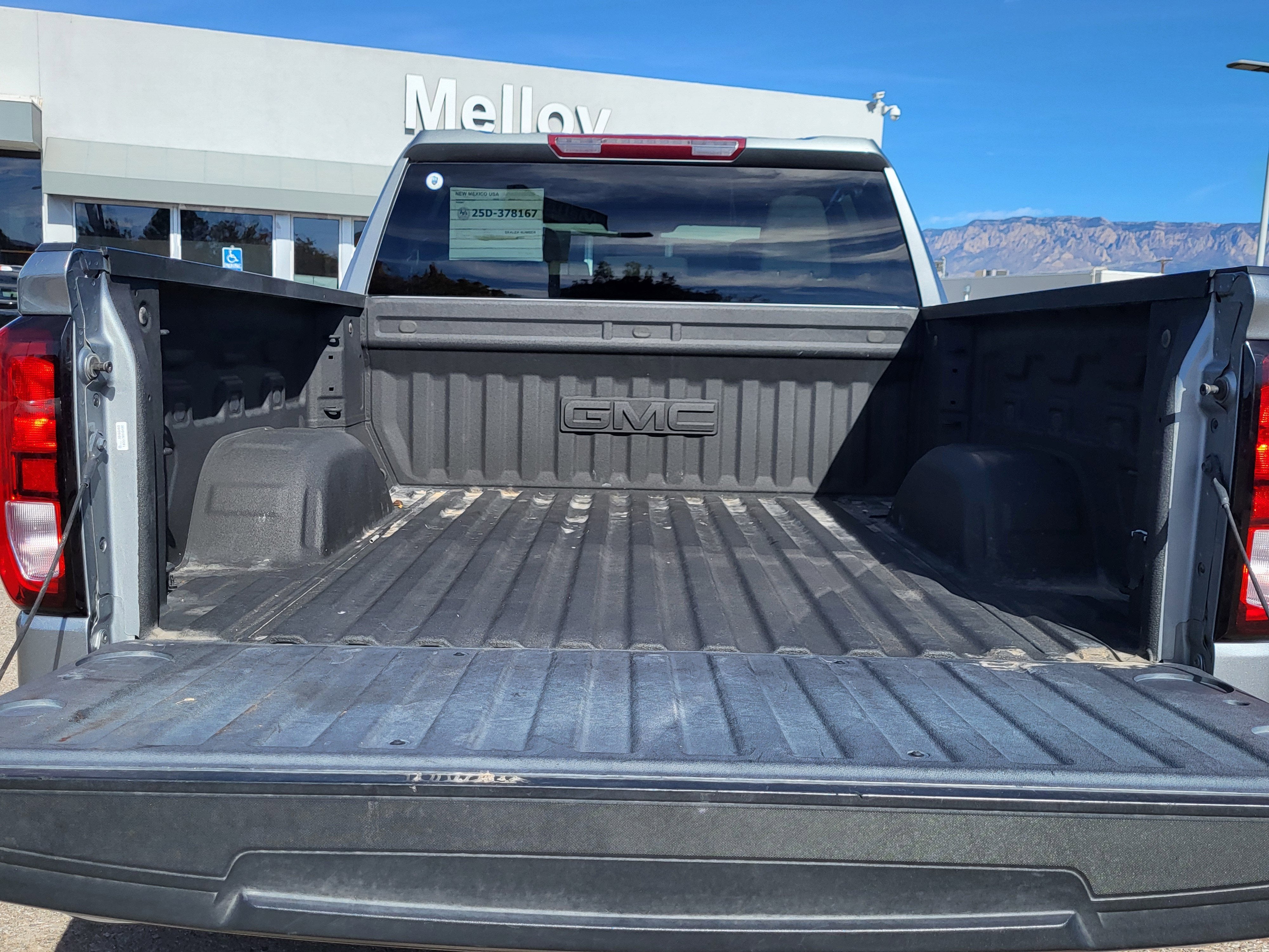 2023 GMC Sierra 1500 SLE