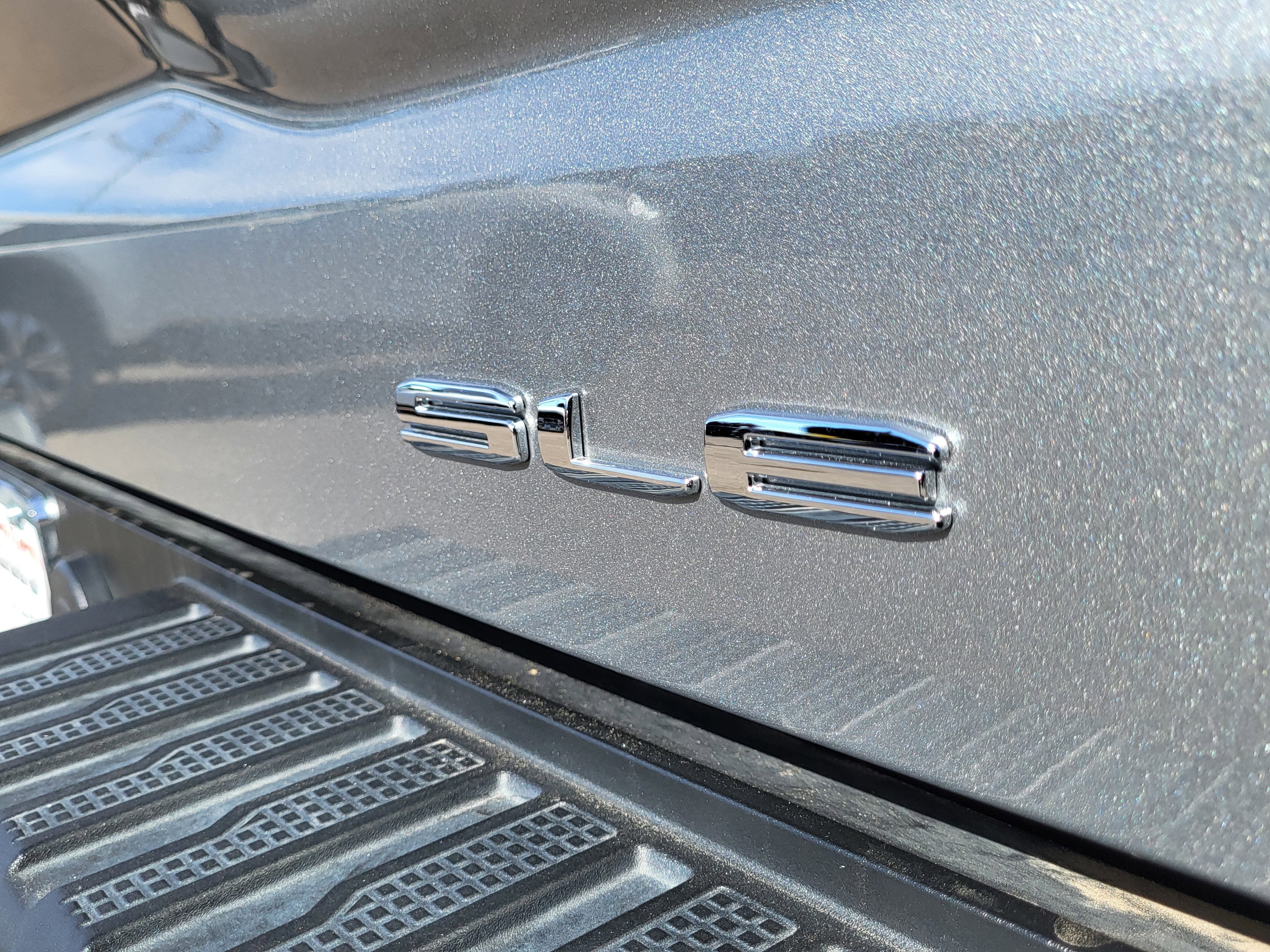 2023 GMC Sierra 1500 SLE