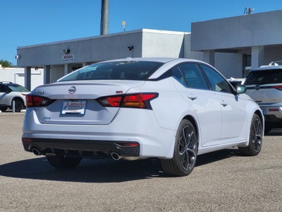 2025 Nissan Altima SR FWD