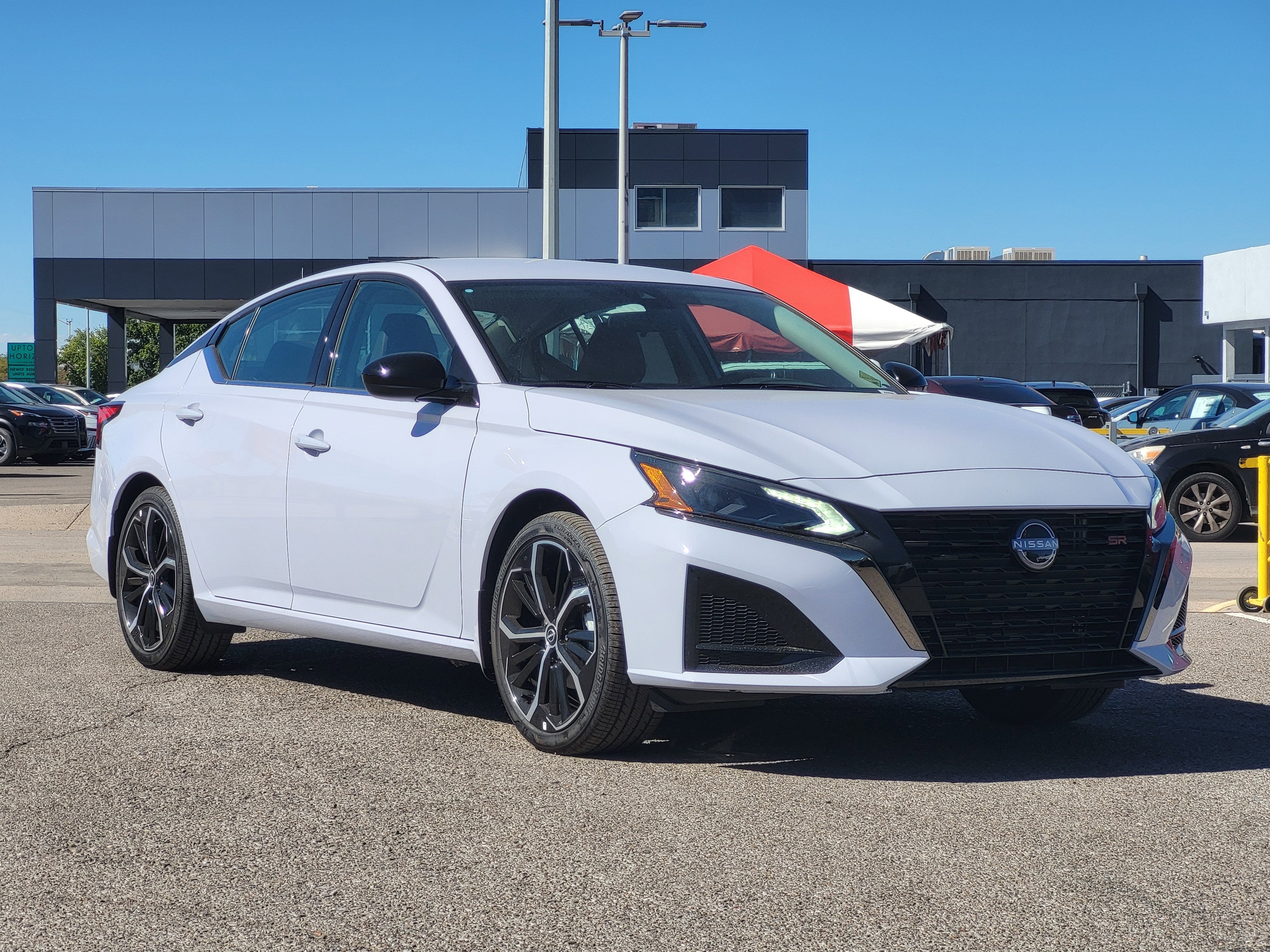 2025 Nissan Altima SR FWD