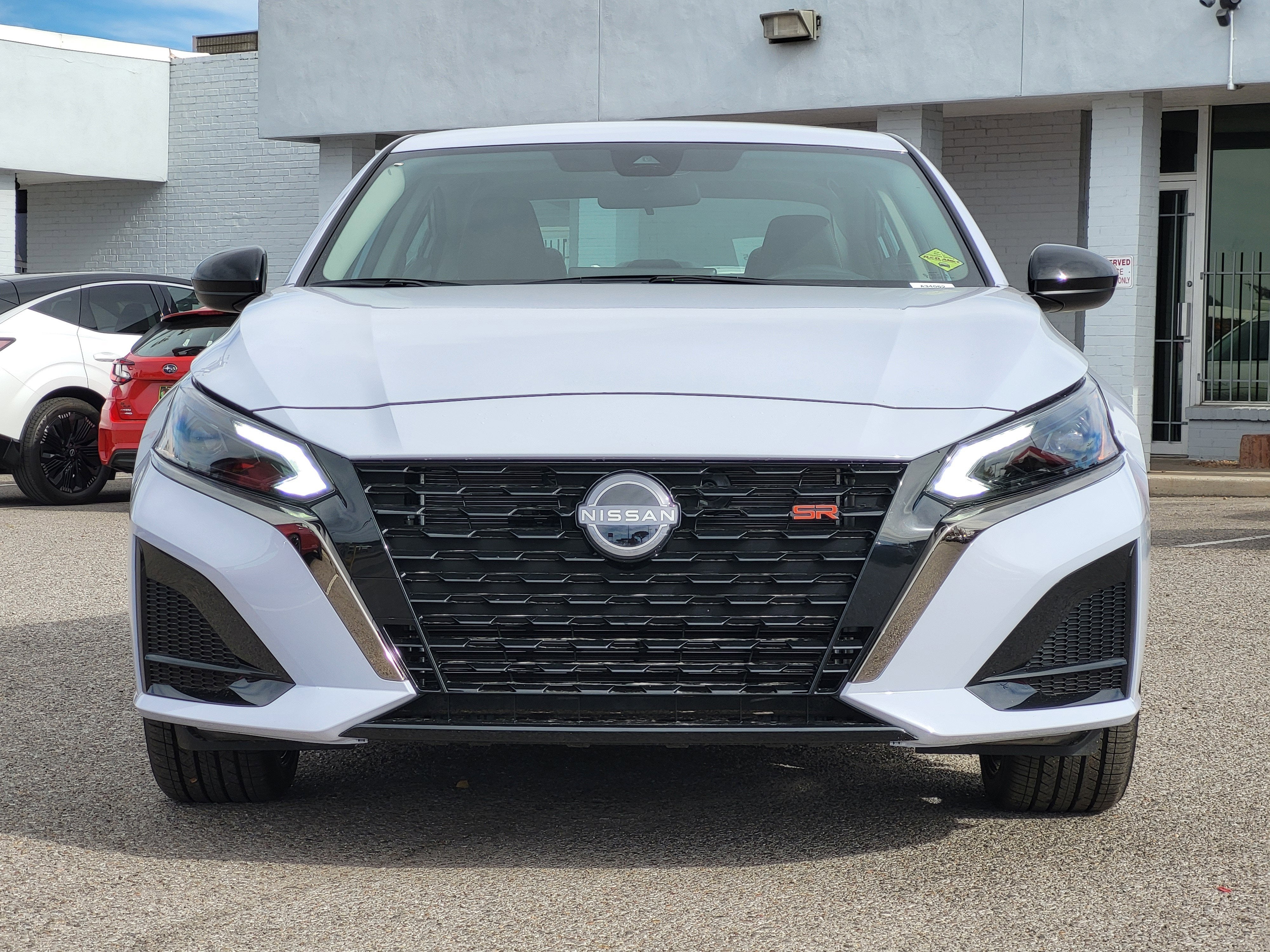 2025 Nissan Altima SR FWD