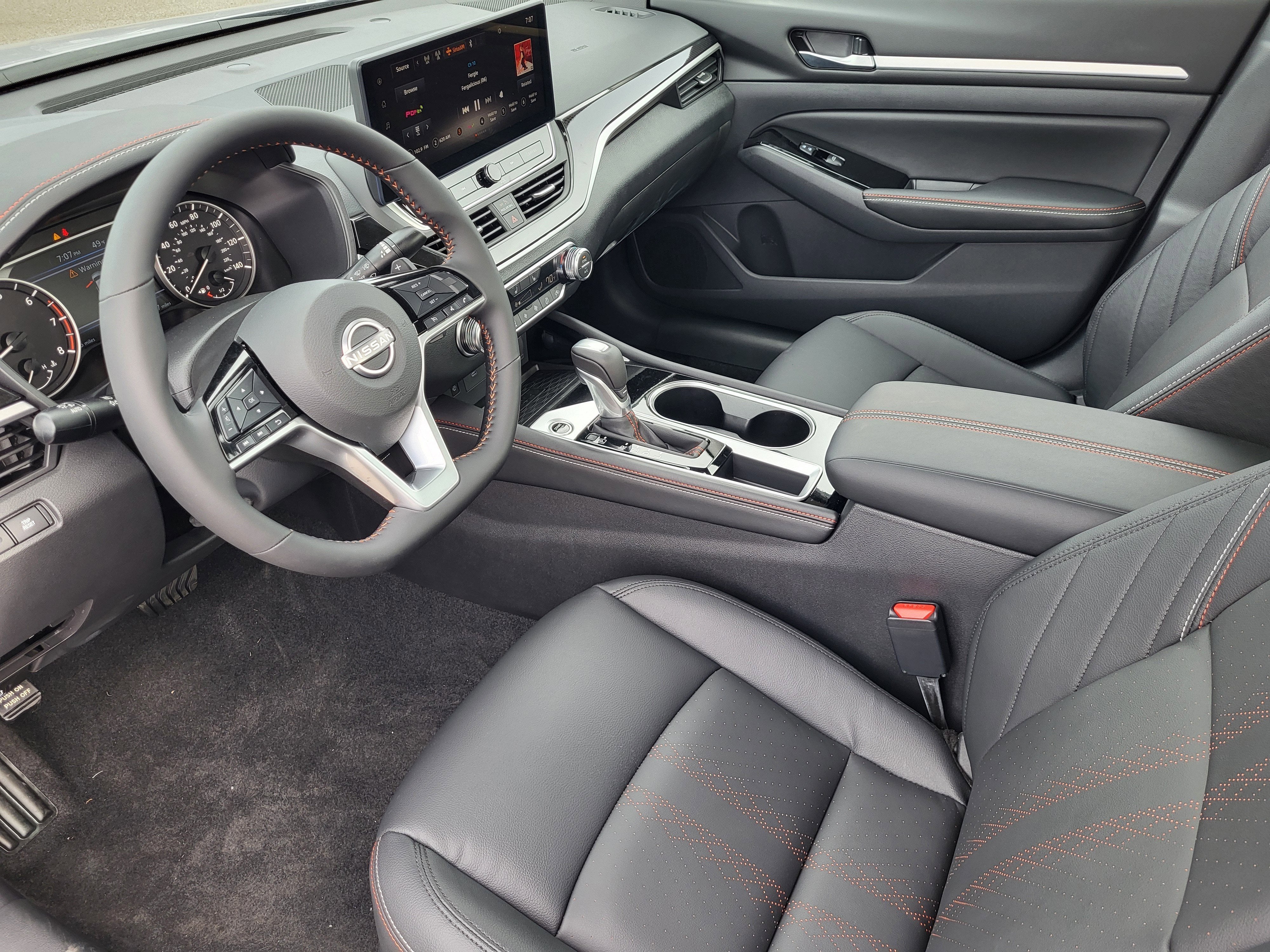 2025 Nissan Altima SR FWD