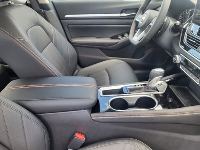 2025 Nissan Altima SR FWD