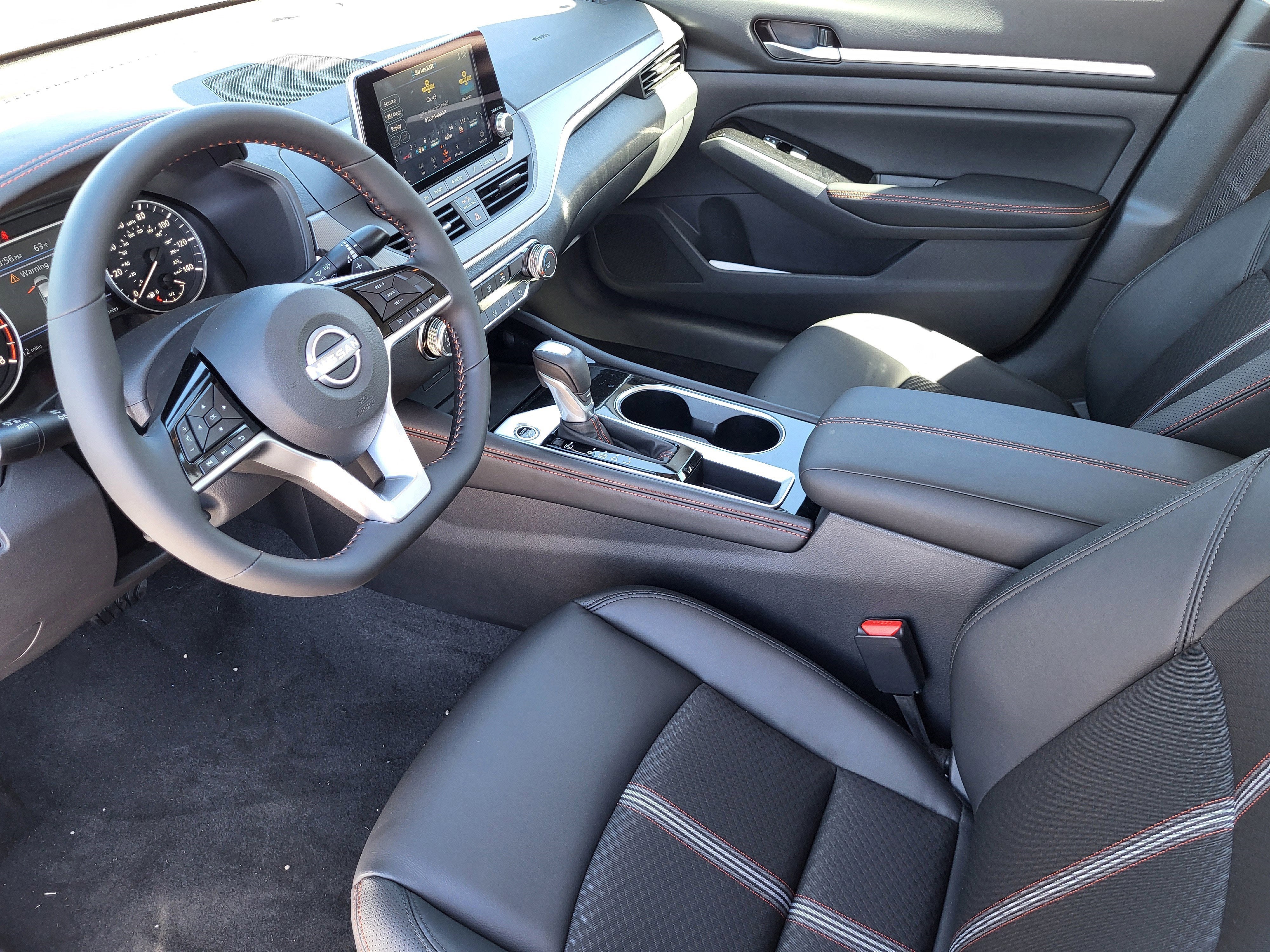 2025 Nissan Altima SR FWD