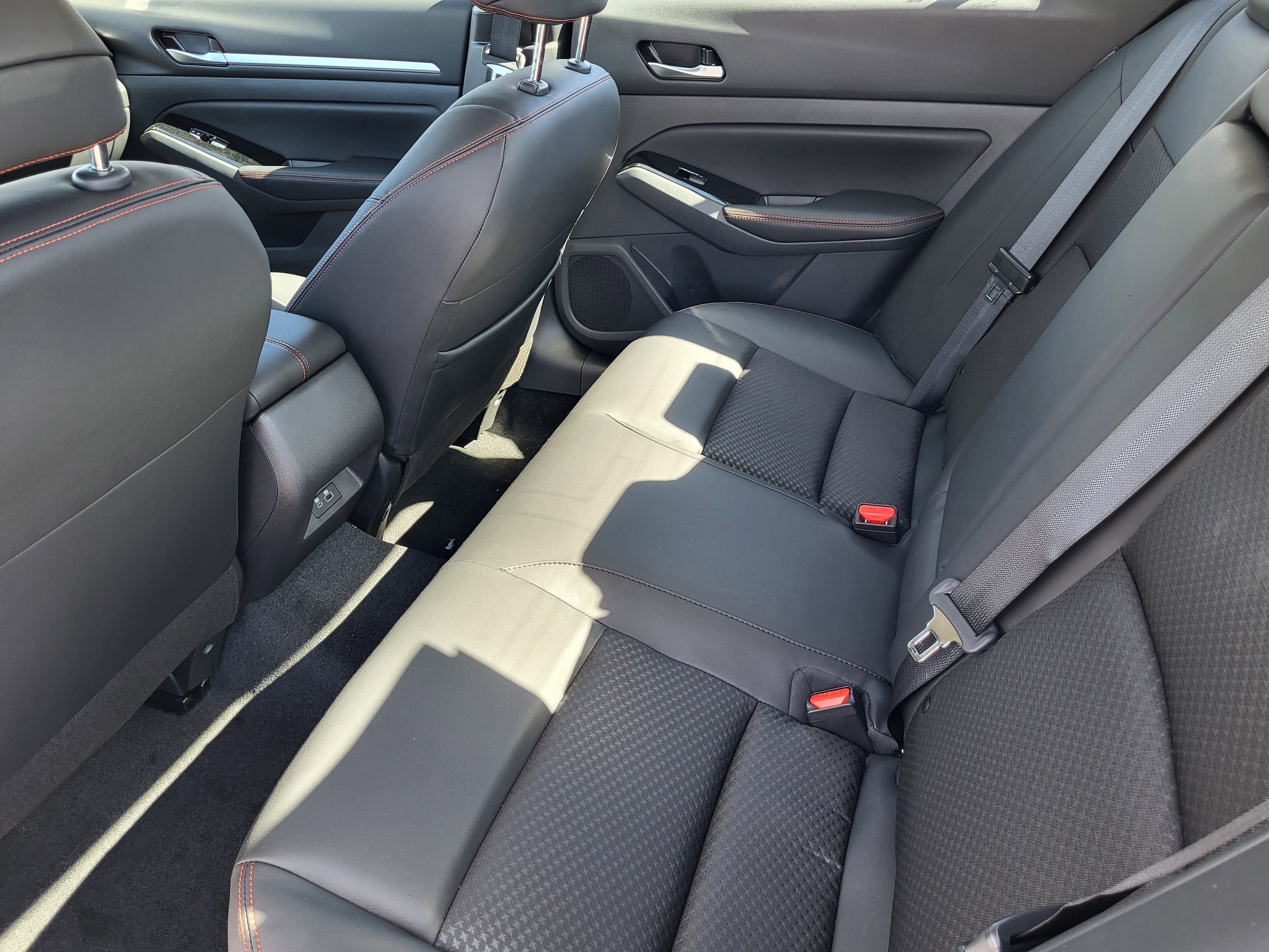 2025 Nissan Altima SR FWD