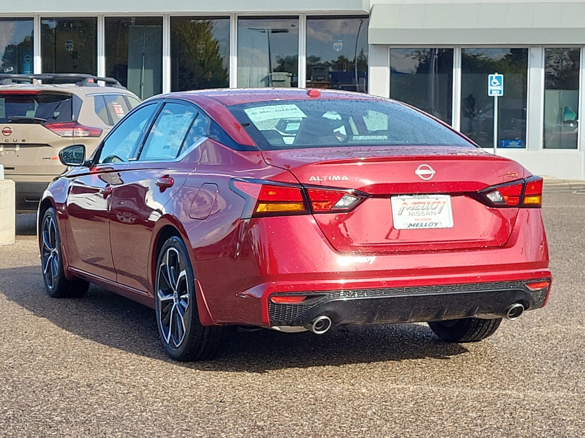 2025 Nissan Altima SR FWD