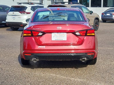 2025 Nissan Altima SR FWD