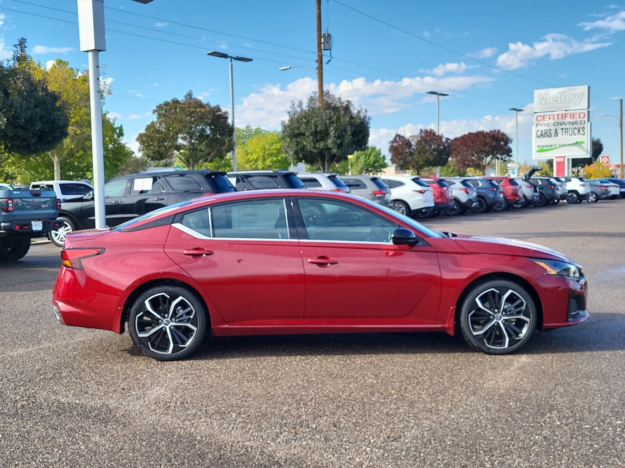 2025 Nissan Altima SR FWD