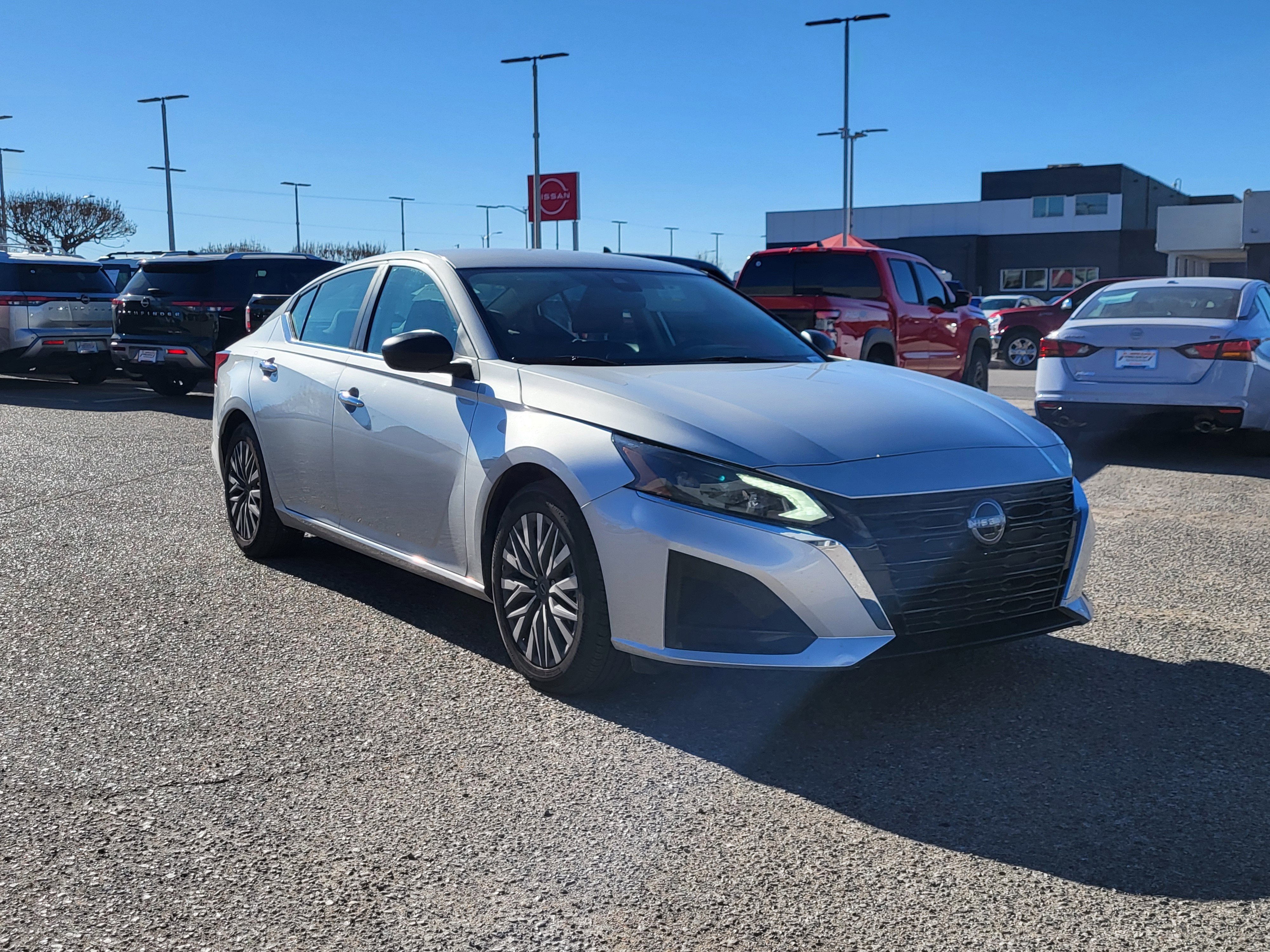 2025 Nissan Altima SV