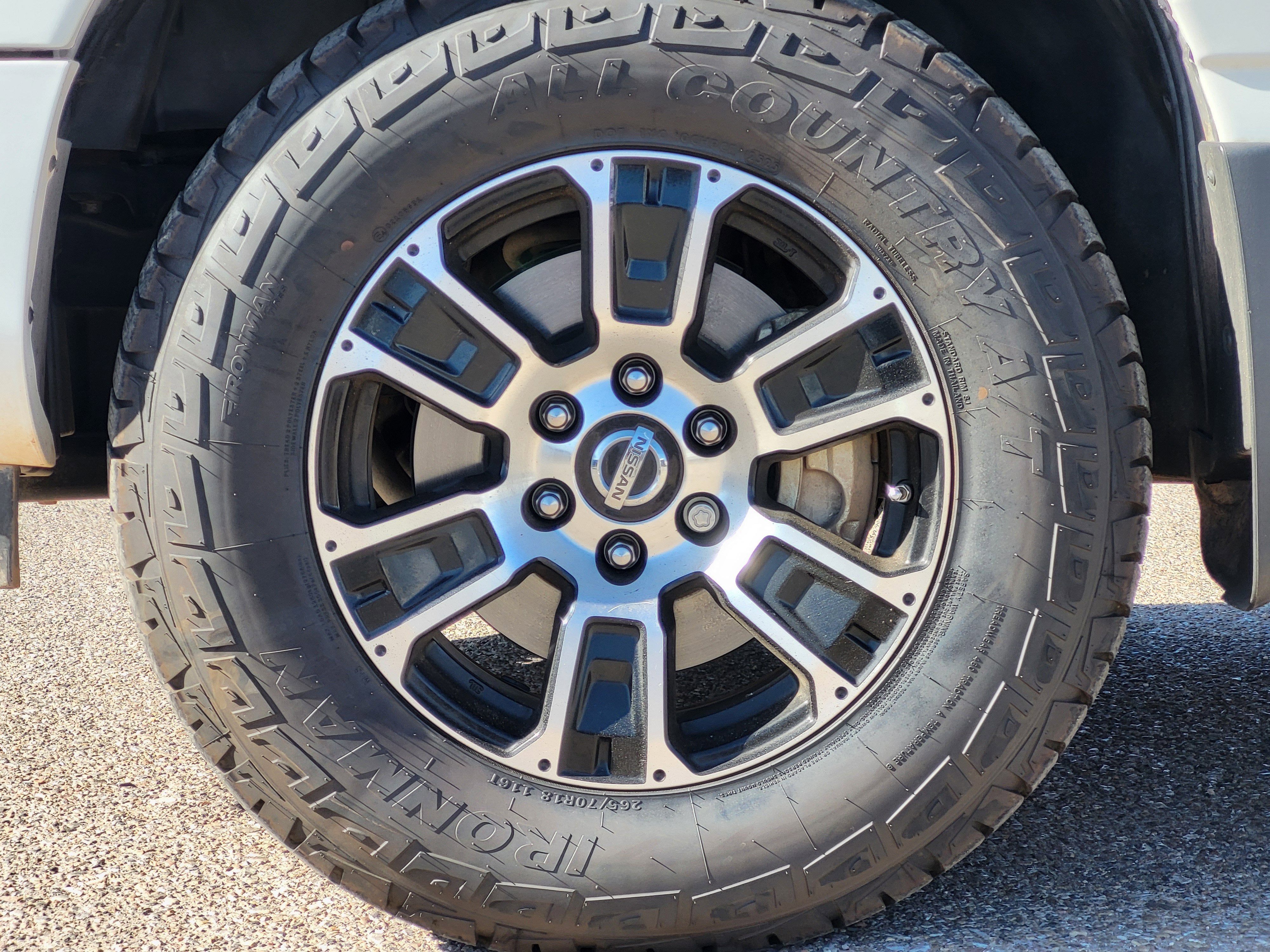 2021 Nissan Titan SV