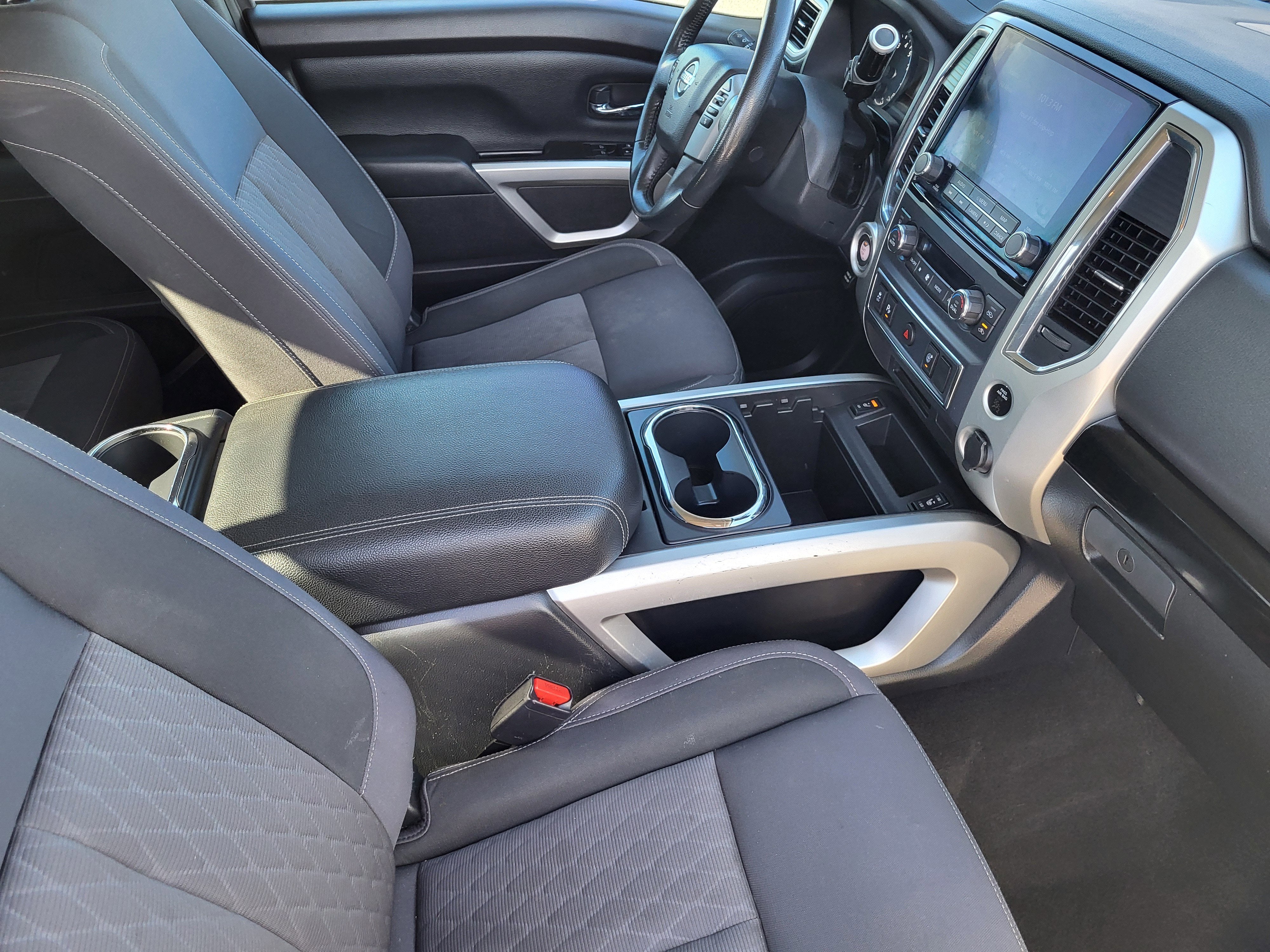 2021 Nissan Titan SV