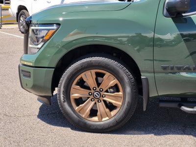2024 Nissan Titan SV