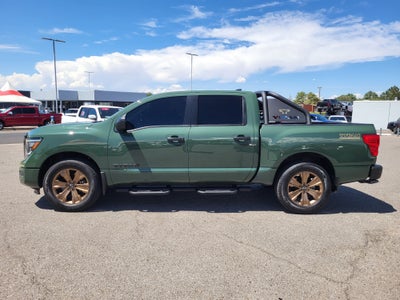 2024 Nissan Titan SV
