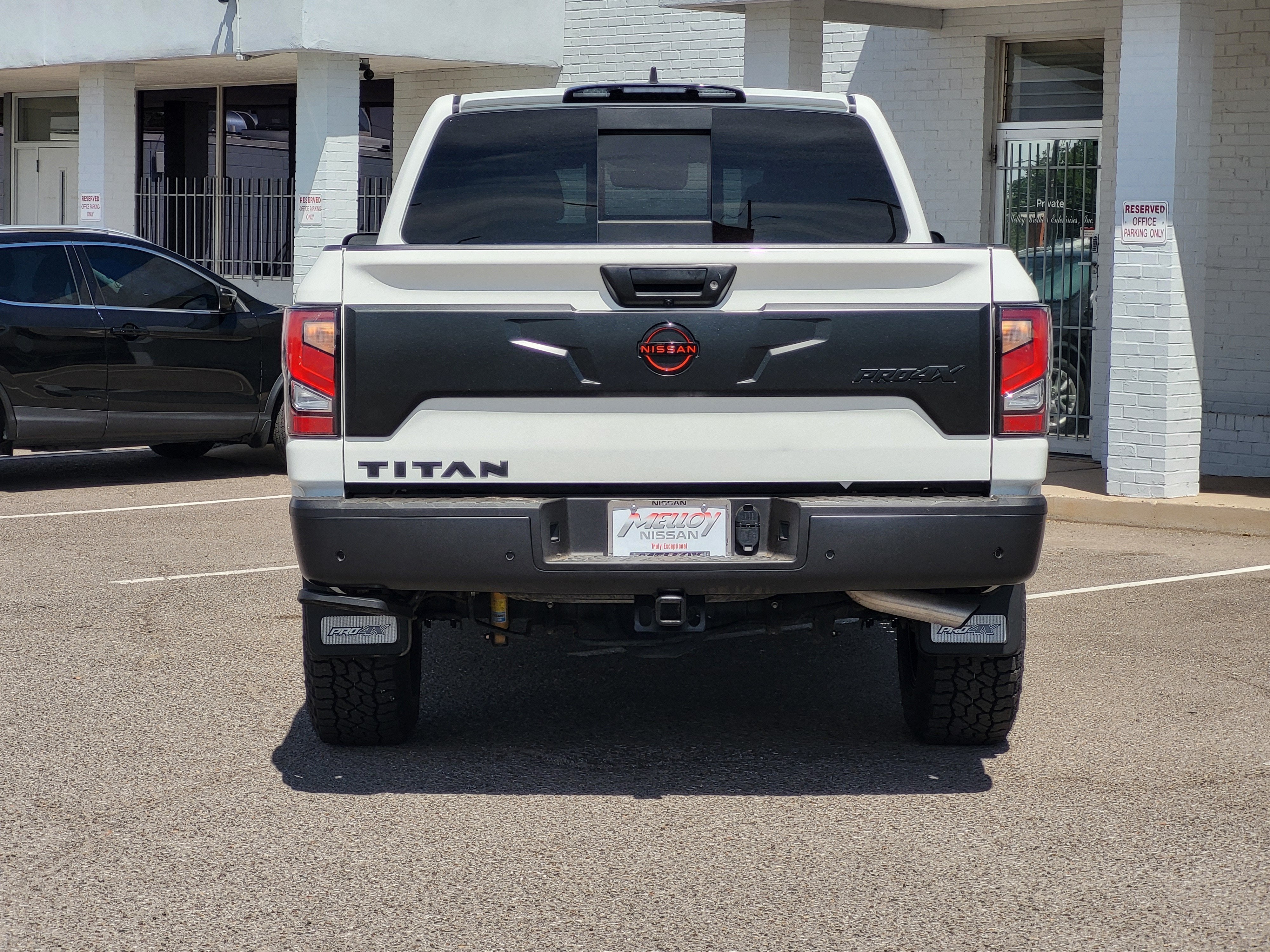 2024 Nissan Titan PRO-4X