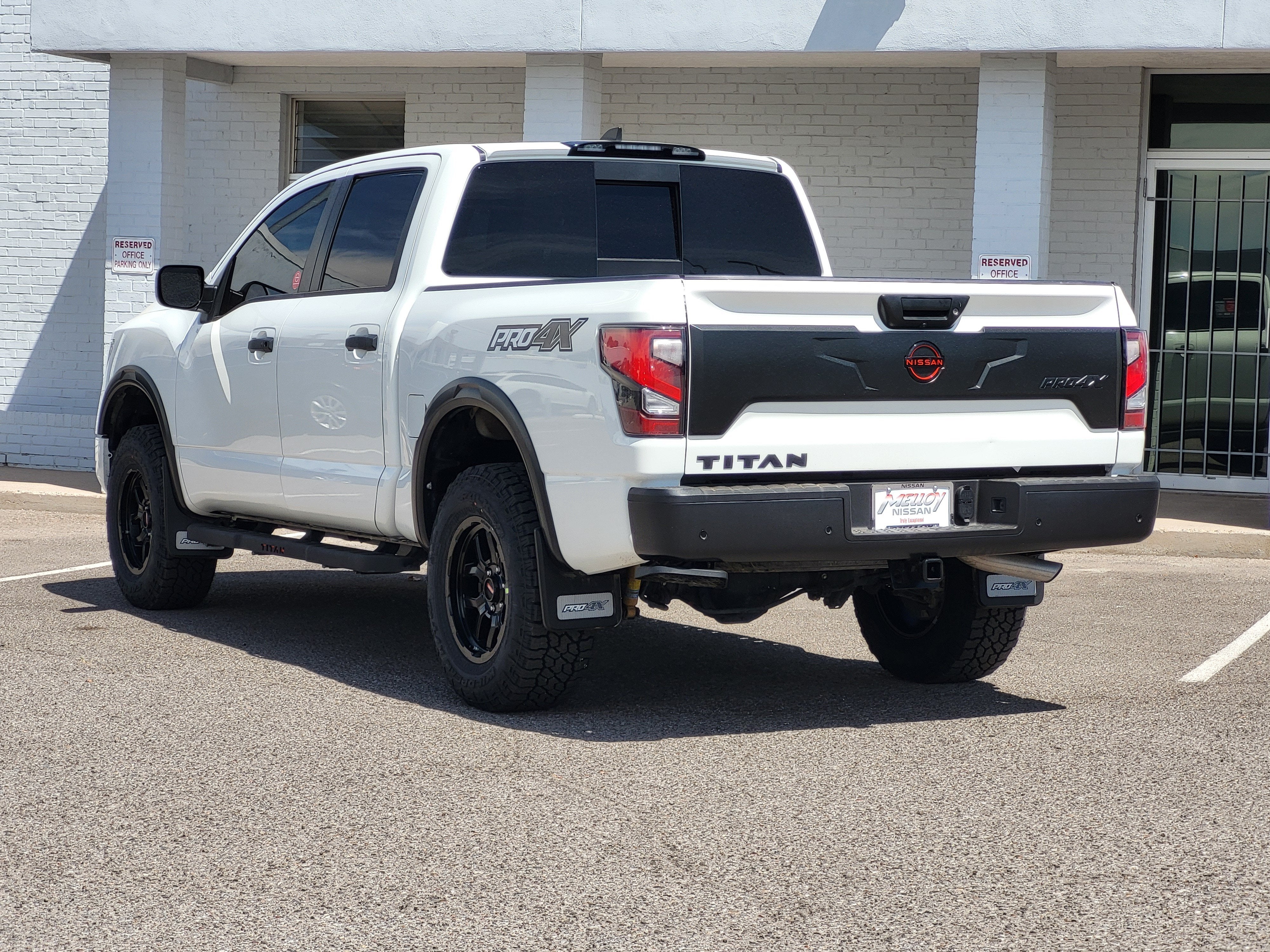 2024 Nissan Titan PRO-4X