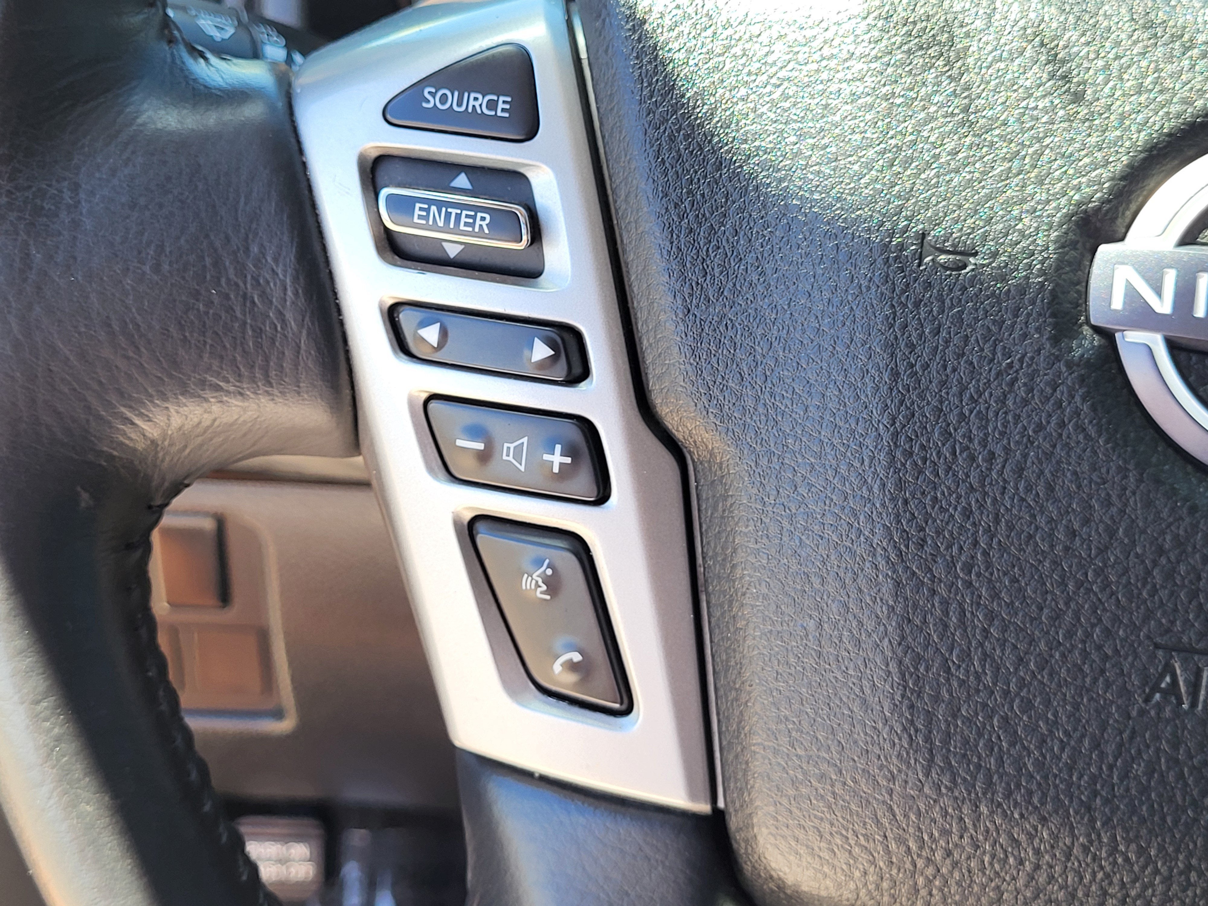 2024 Nissan Titan XD SV