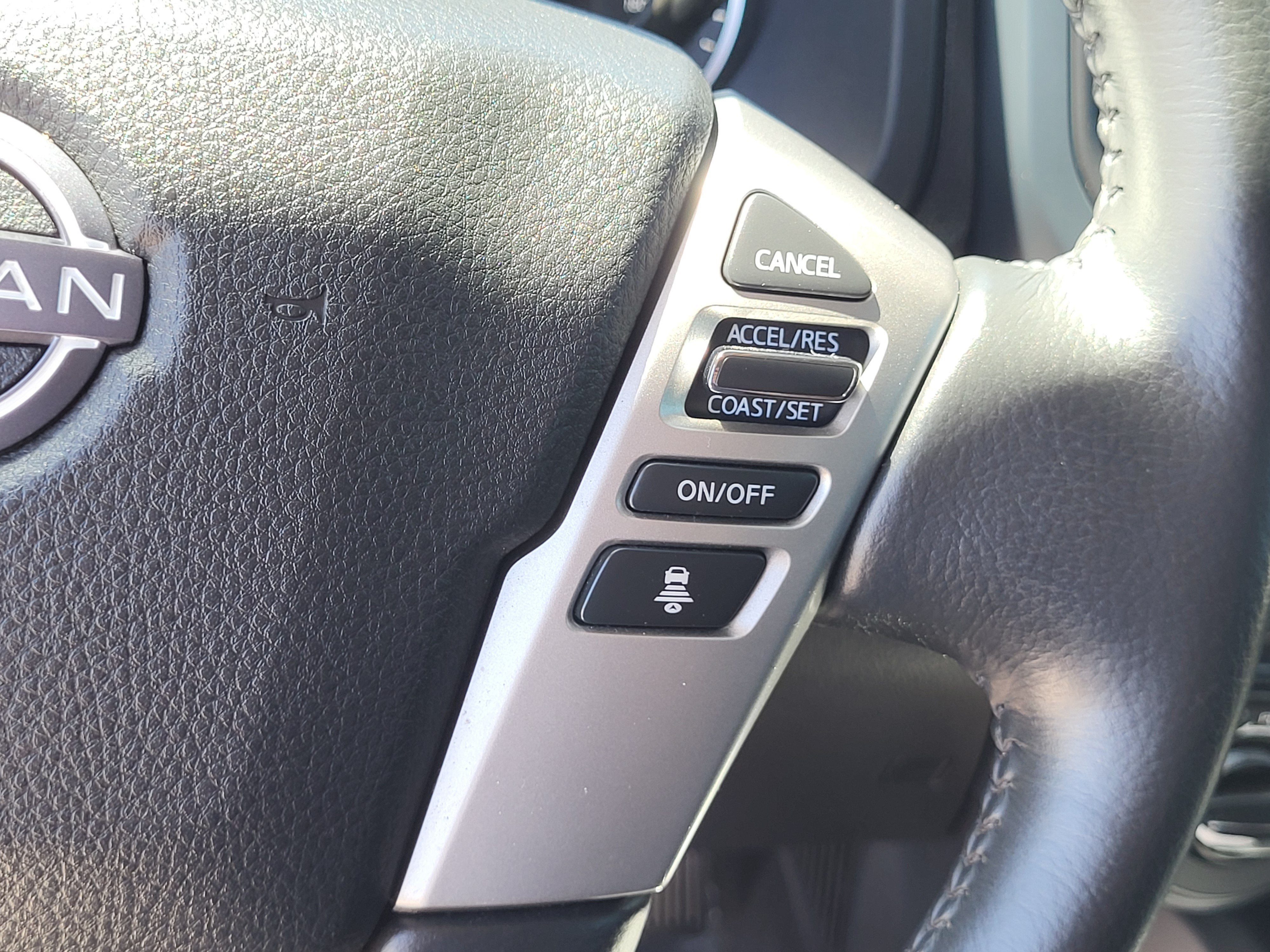2024 Nissan Titan XD SV