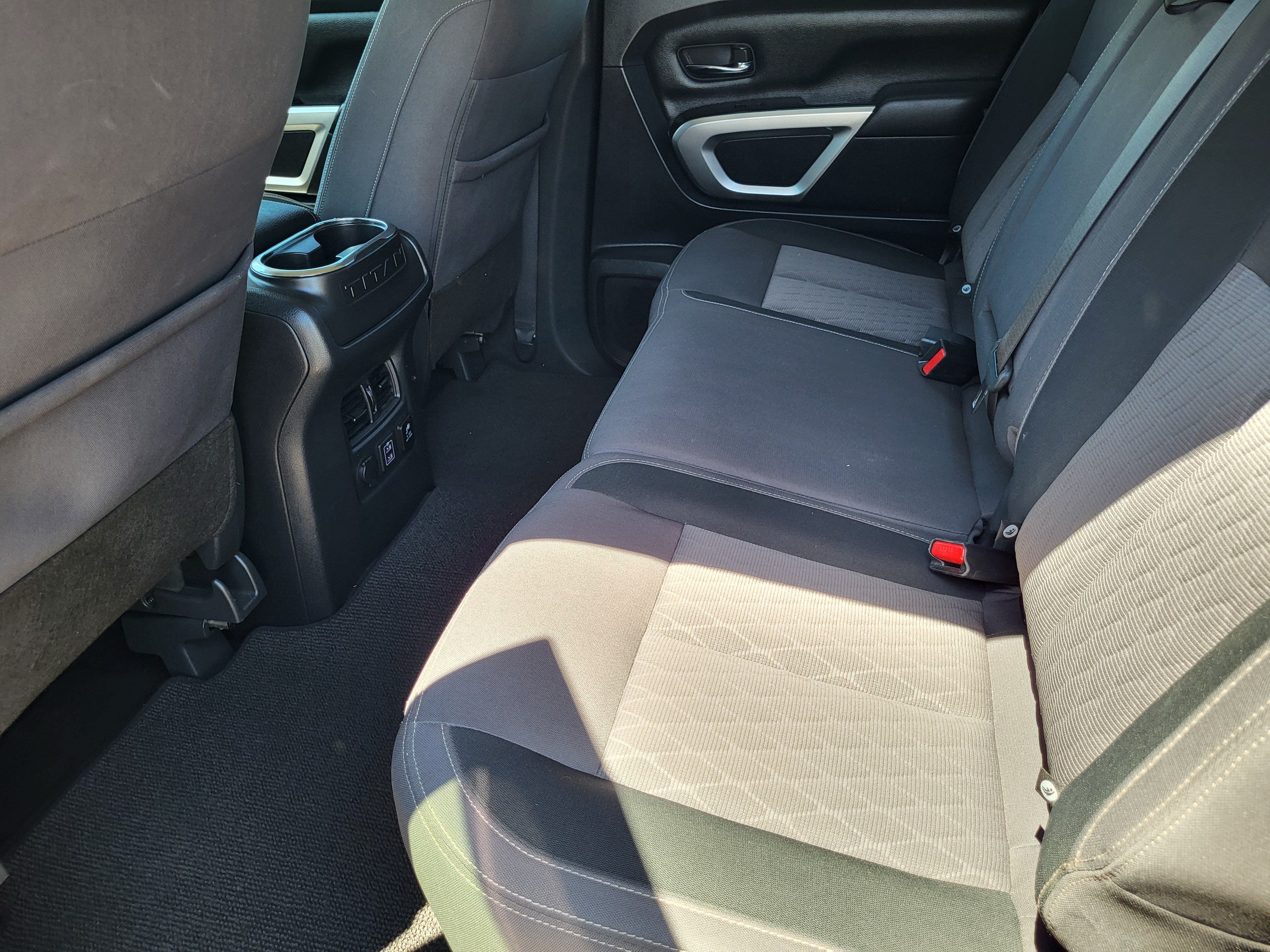 2024 Nissan Titan XD SV