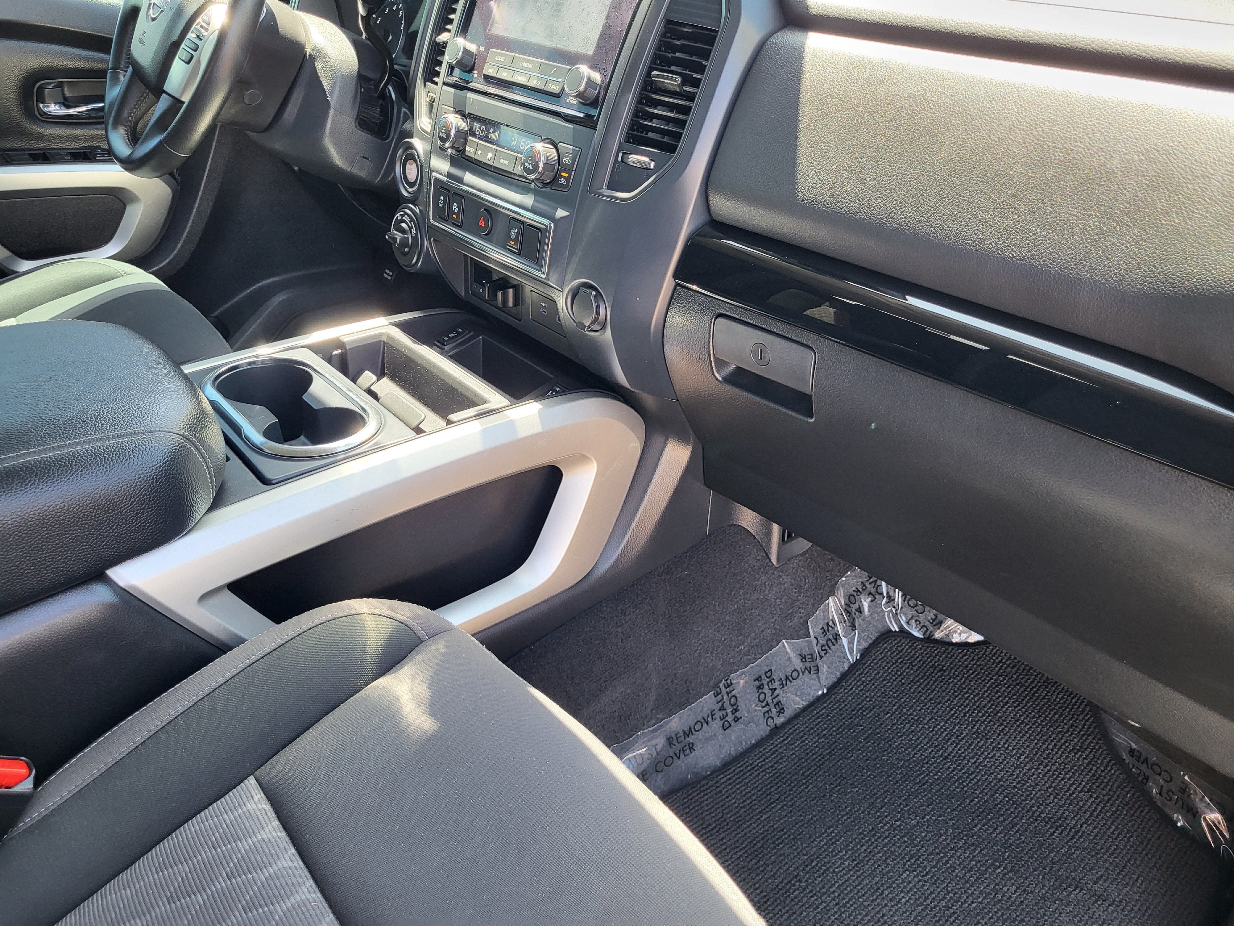 2024 Nissan Titan XD SV
