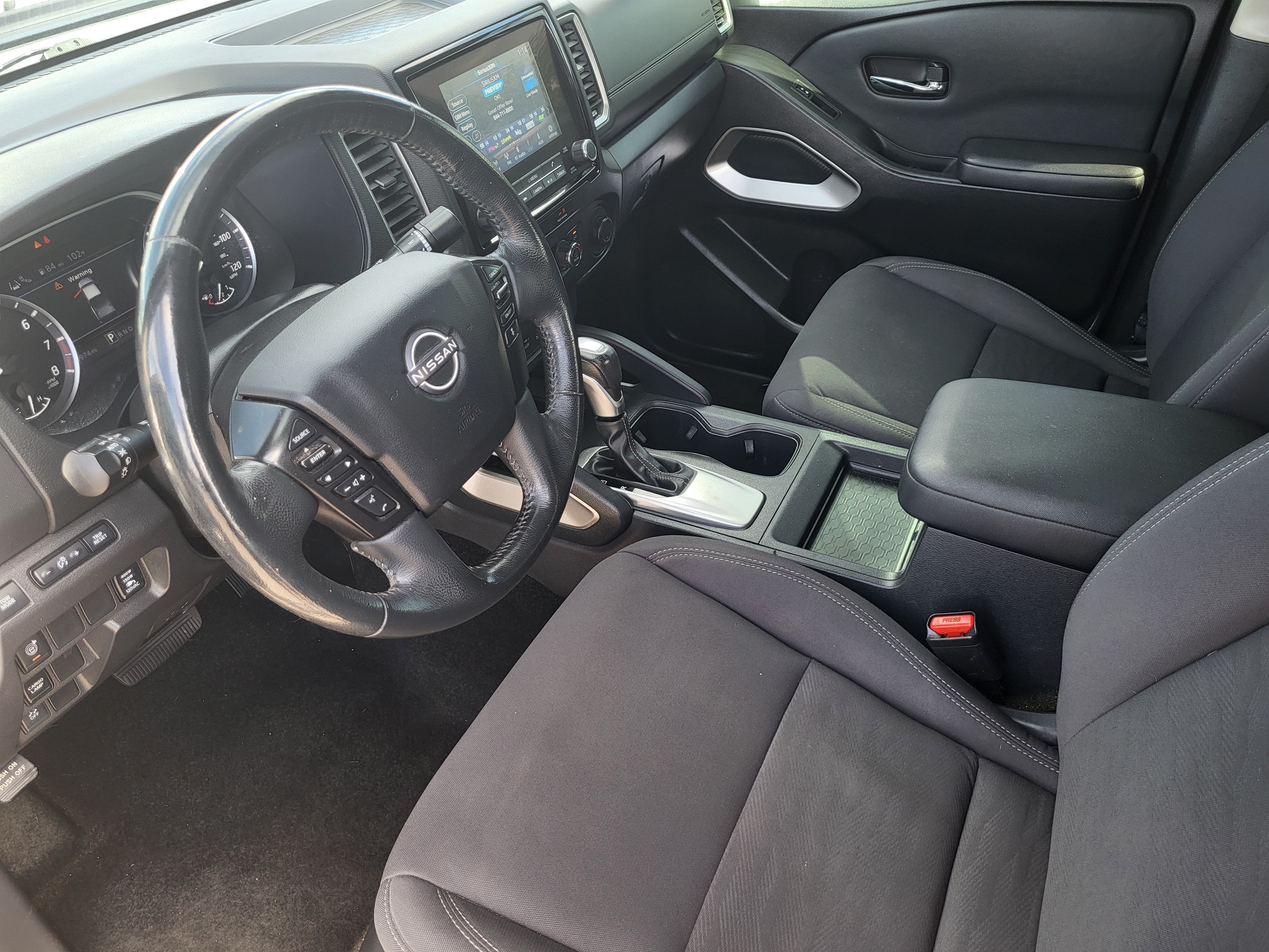 2022 Nissan Frontier SV