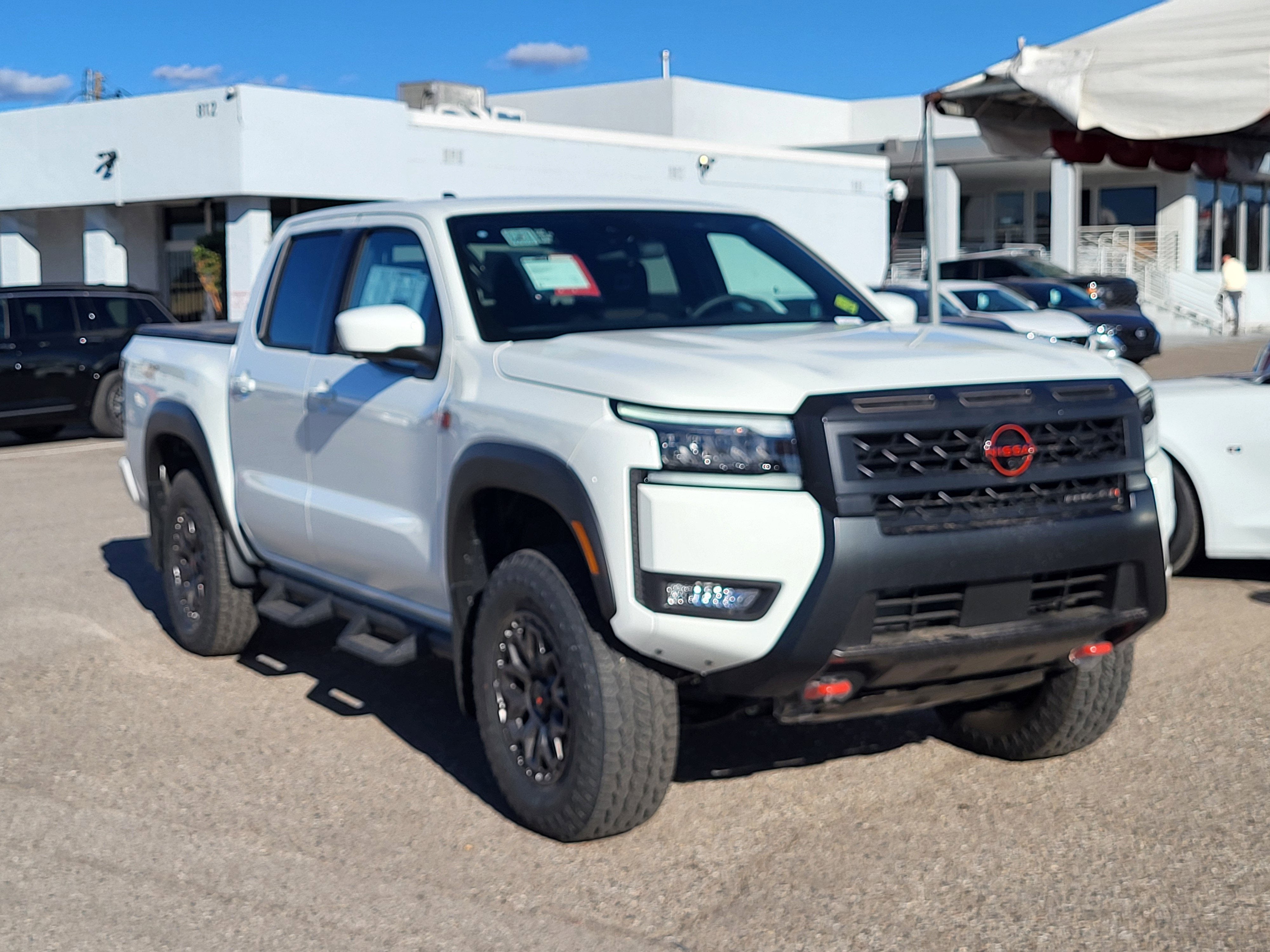 2026 Nissan Frontier Crew Cab 4x4 PRO-4X w/R Package