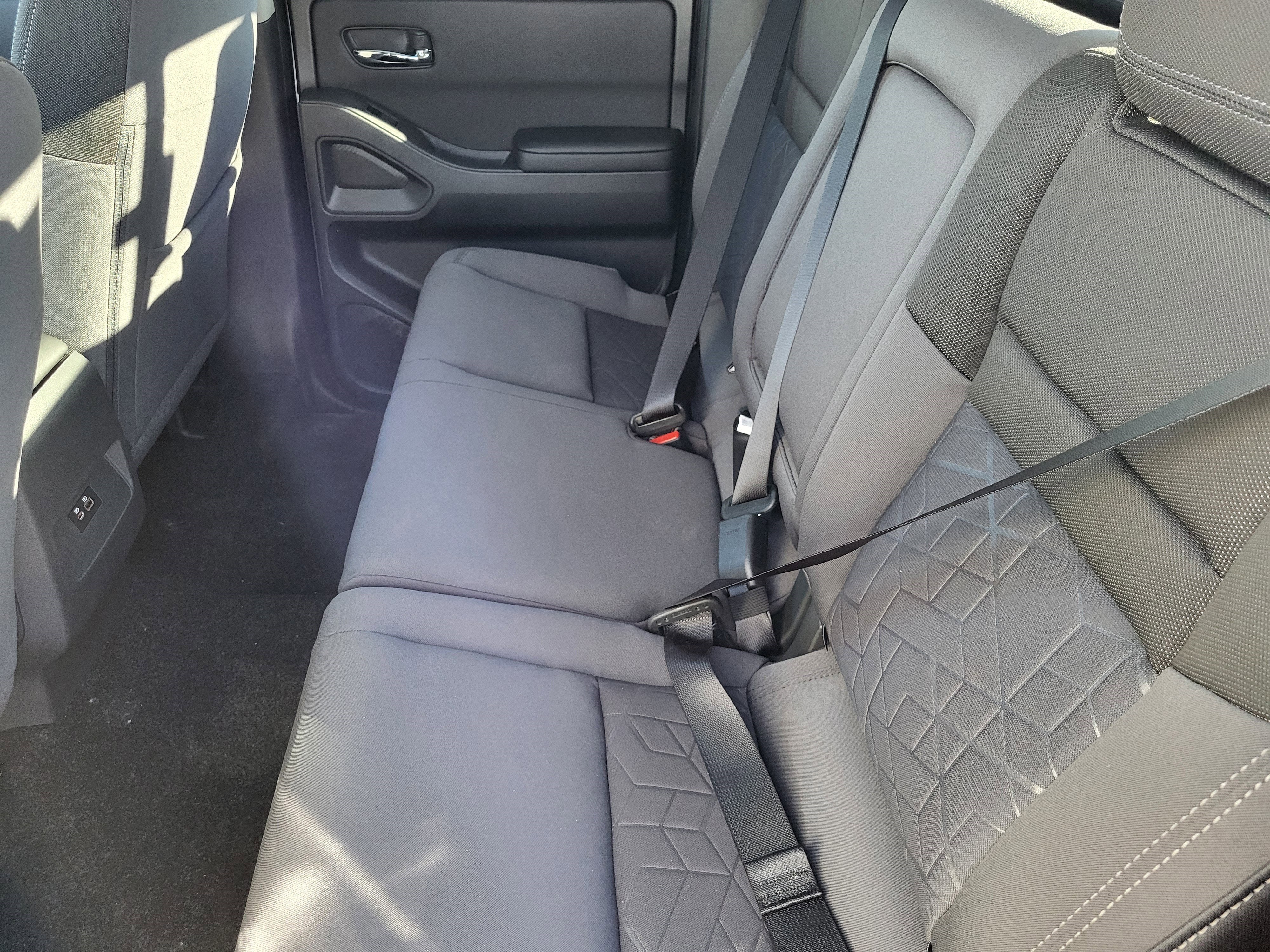 2026 Nissan Frontier Crew Cab 4x4 SV