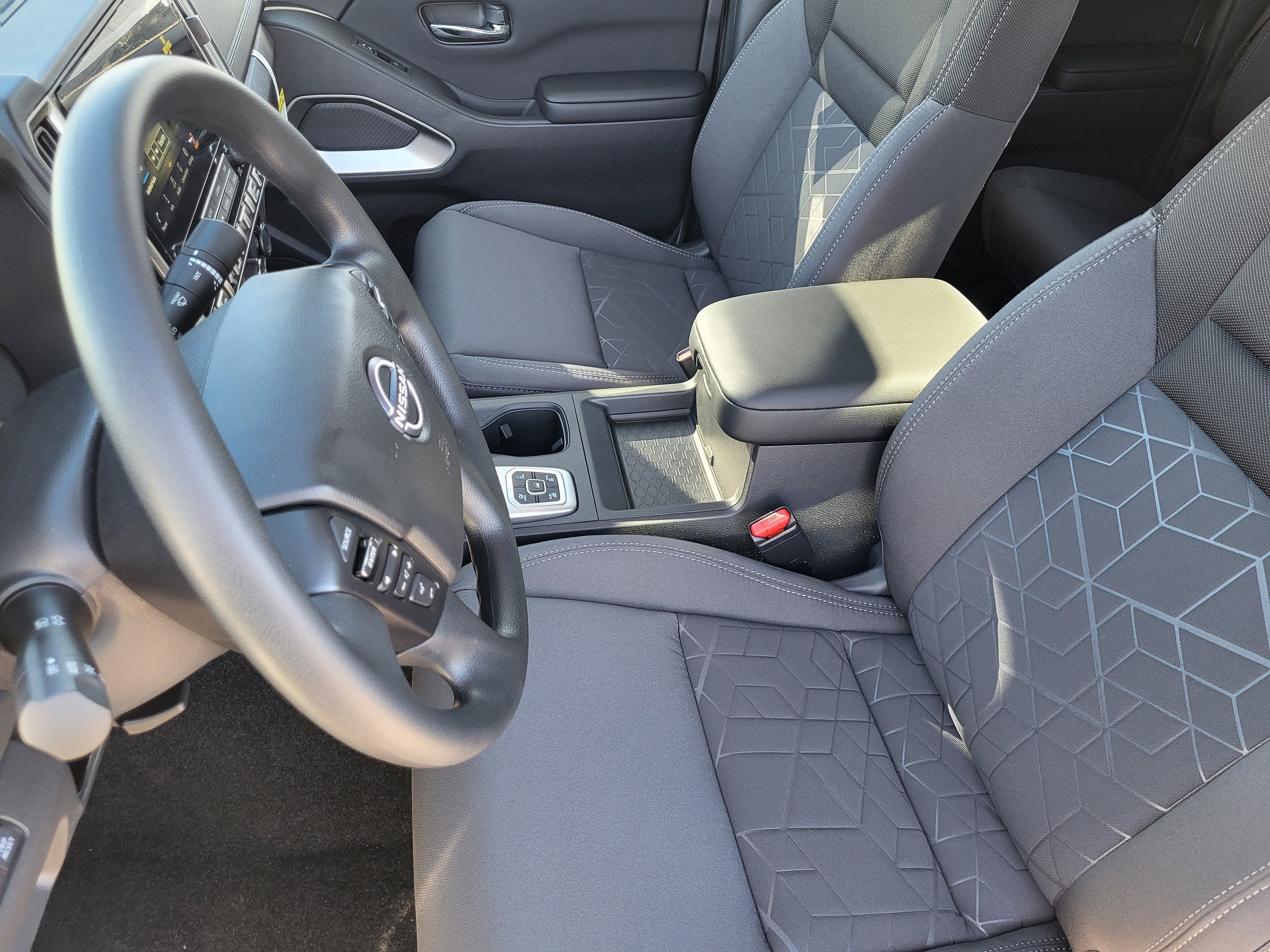 2026 Nissan Frontier Crew Cab 4x4 SV