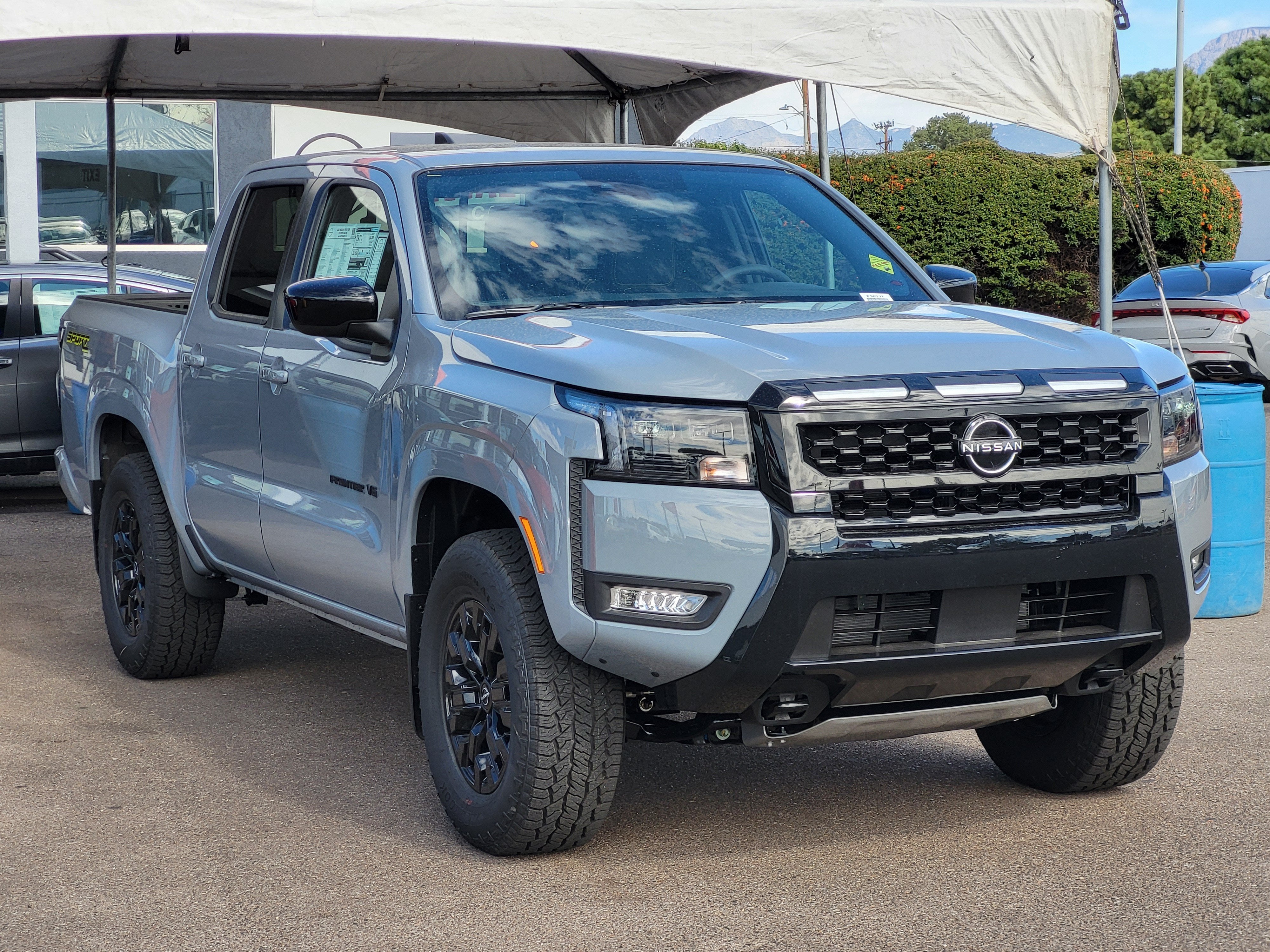 2027 Nissan Frontier Crew Cab 4x4 SV