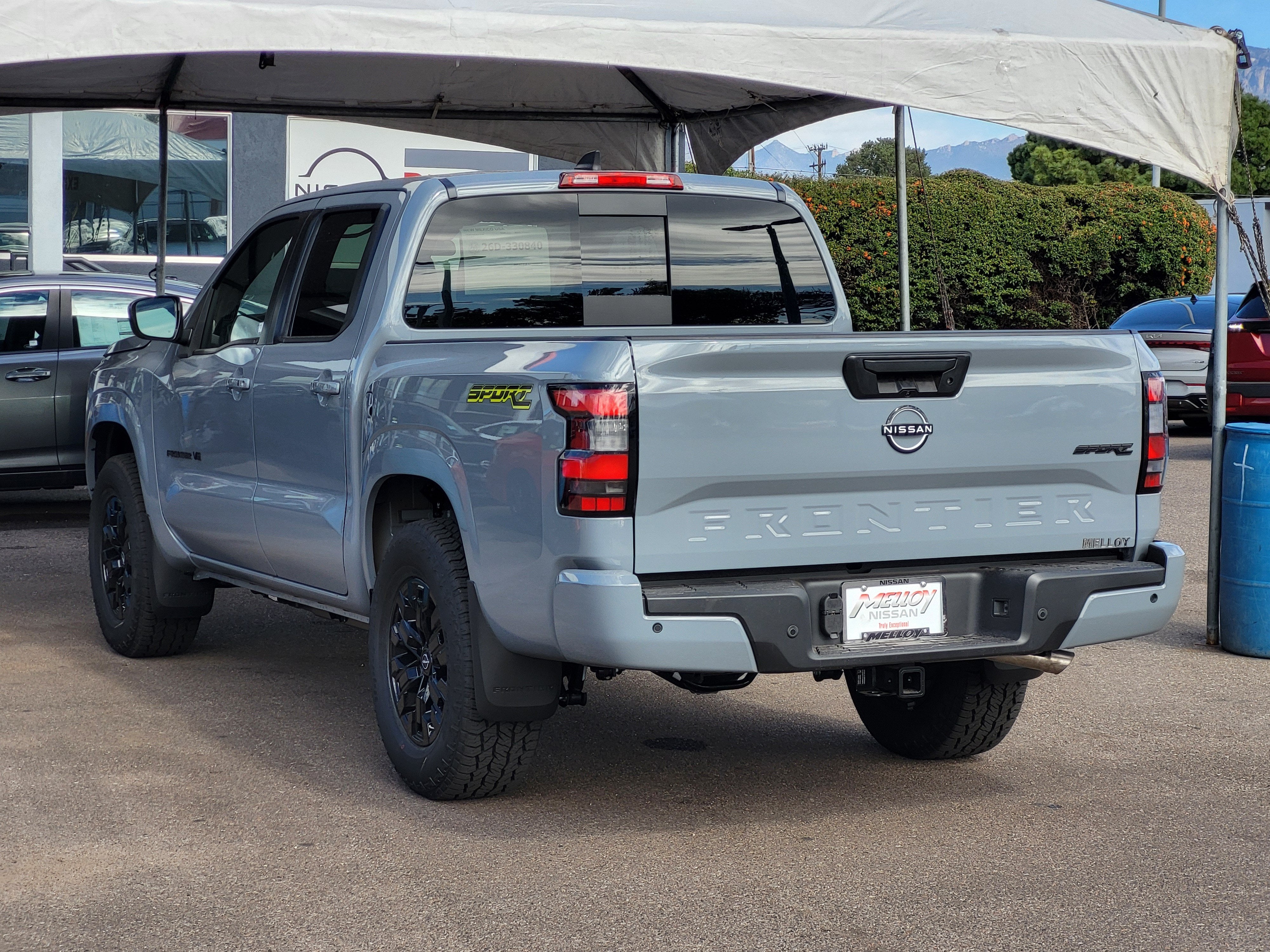 2027 Nissan Frontier Crew Cab 4x4 SV