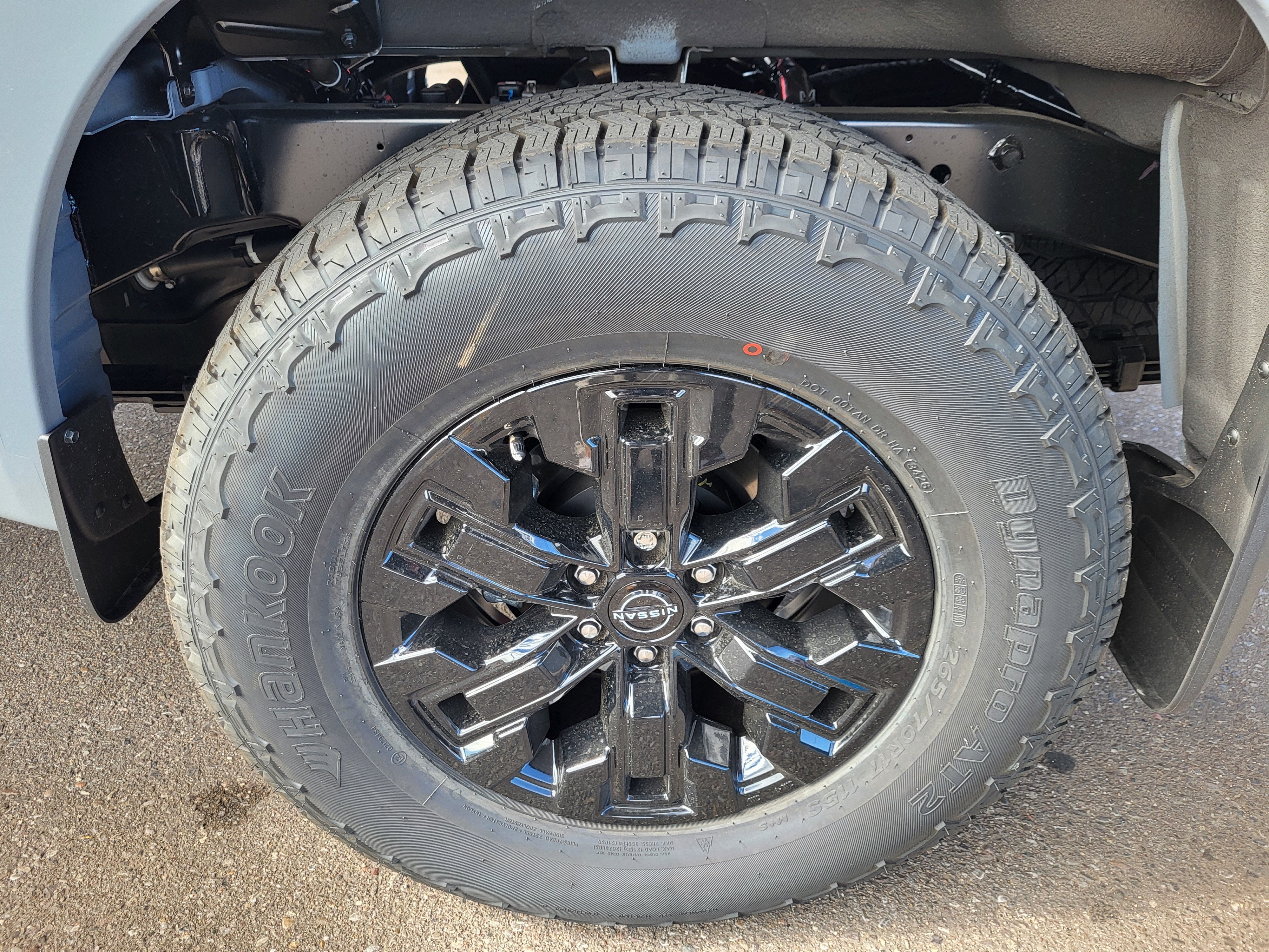 2027 Nissan Frontier Crew Cab 4x4 SV