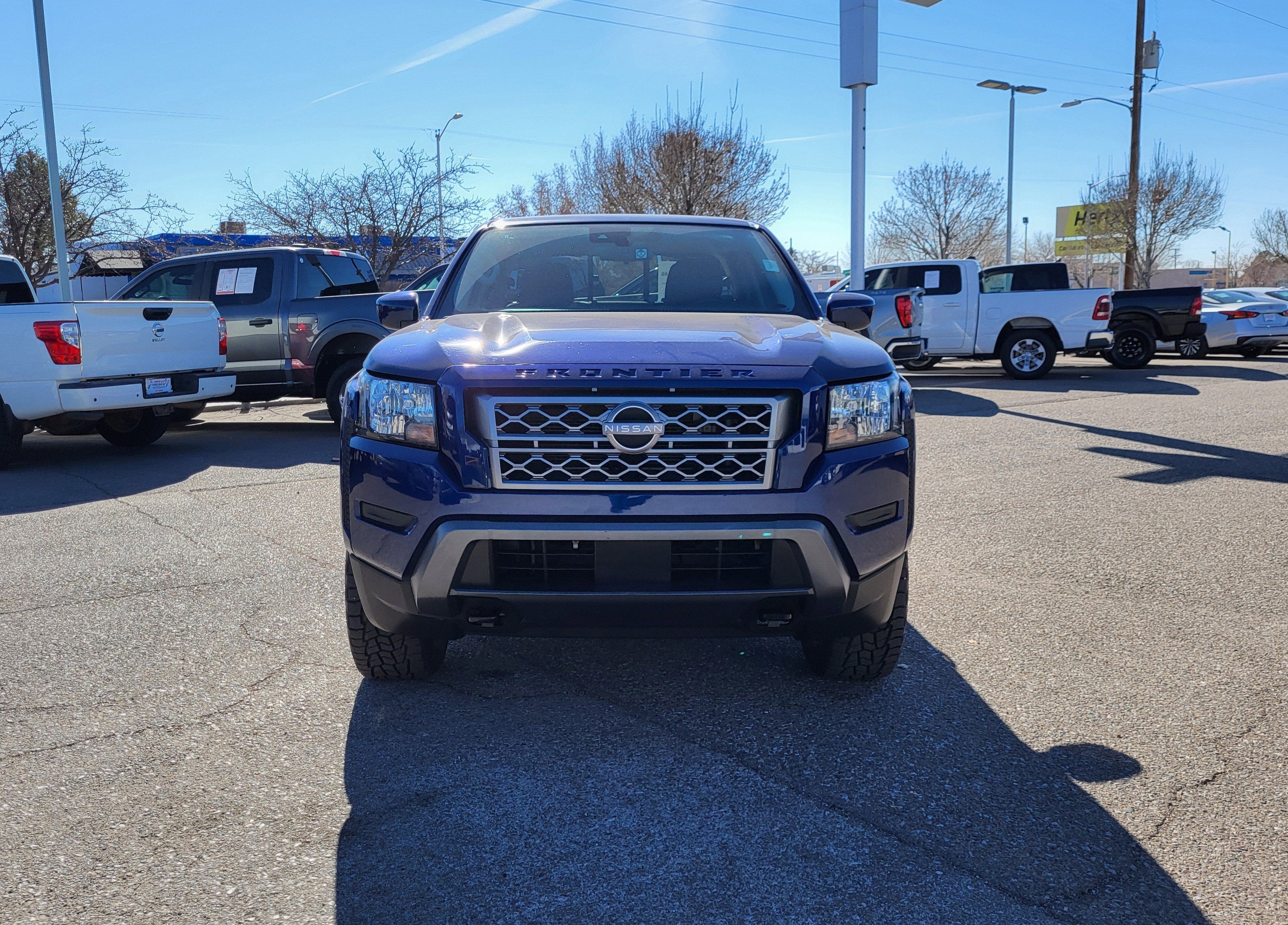 2022 Nissan Frontier SV