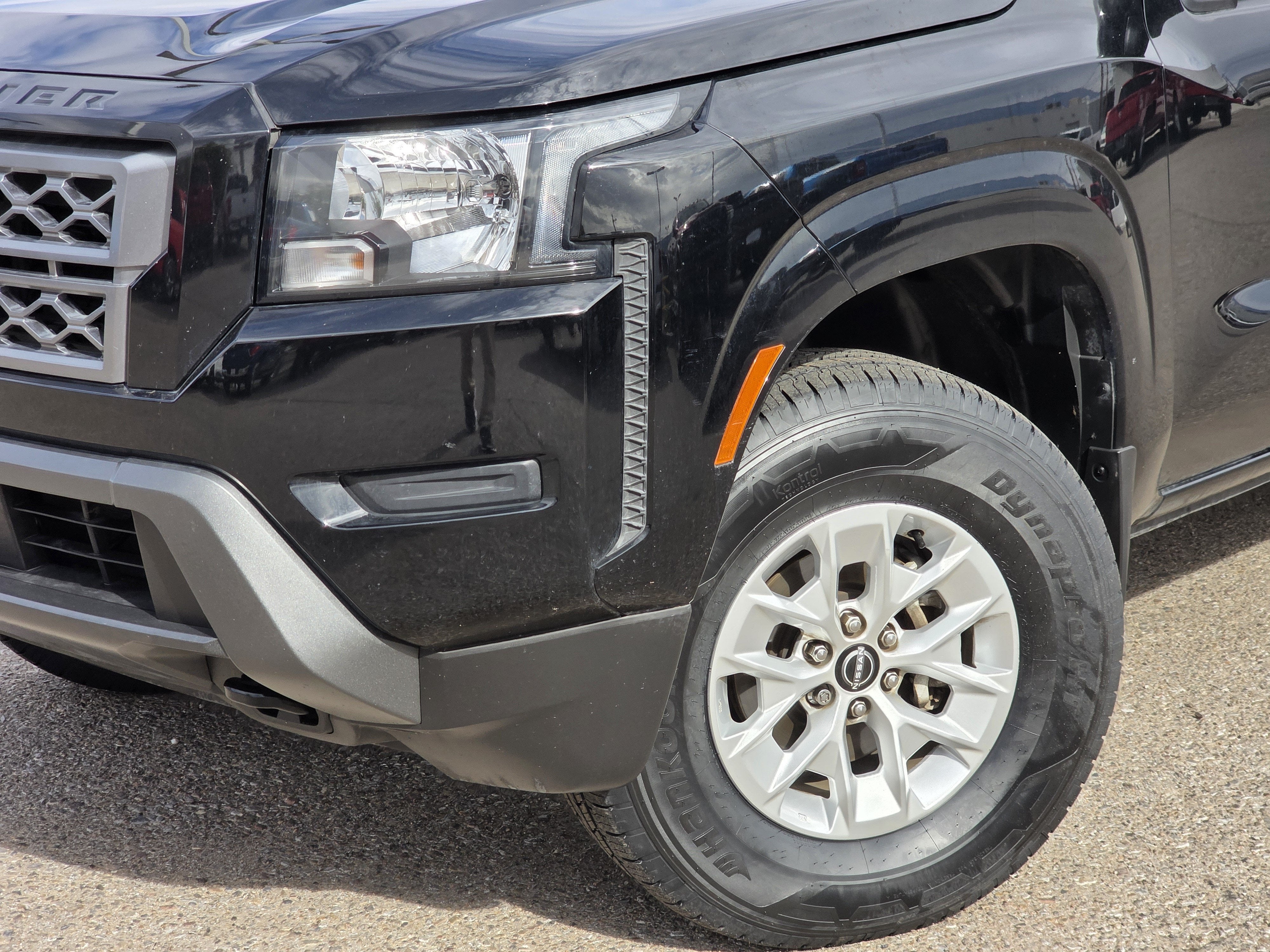 2024 Nissan Frontier SV
