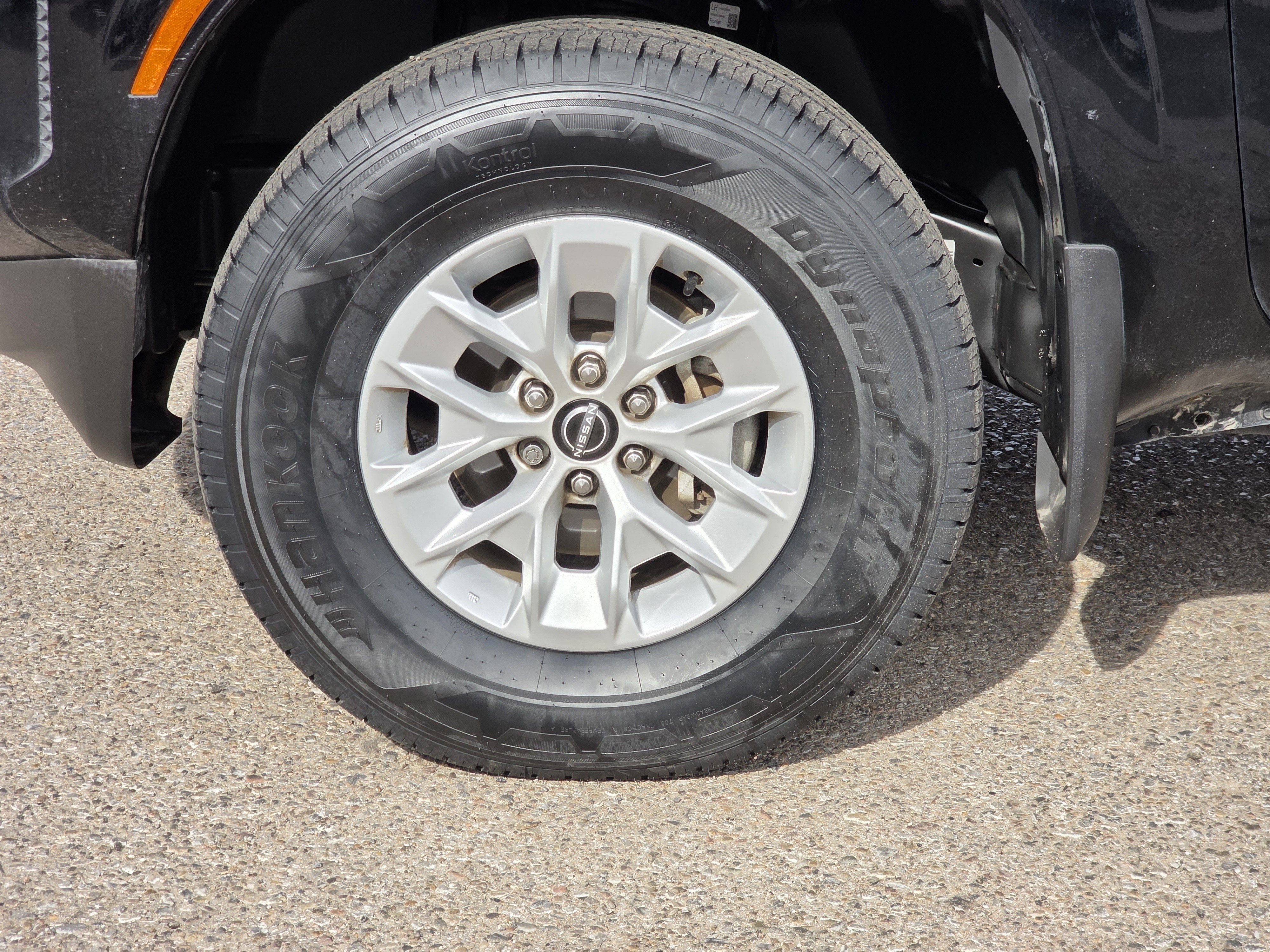 2024 Nissan Frontier SV