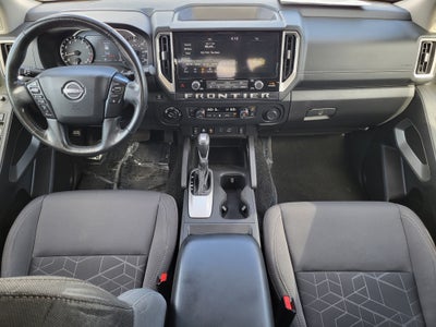 2025 Nissan Frontier SV
