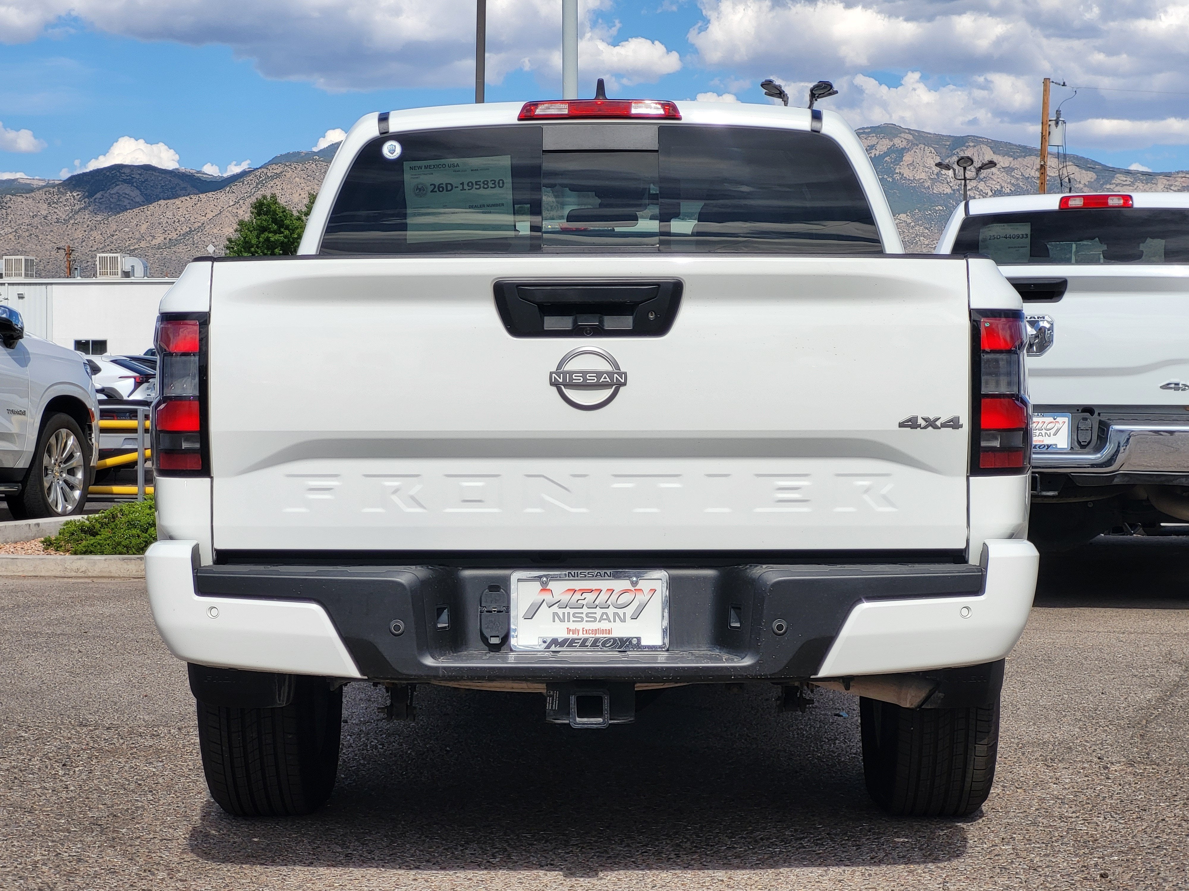 2025 Nissan Frontier SV