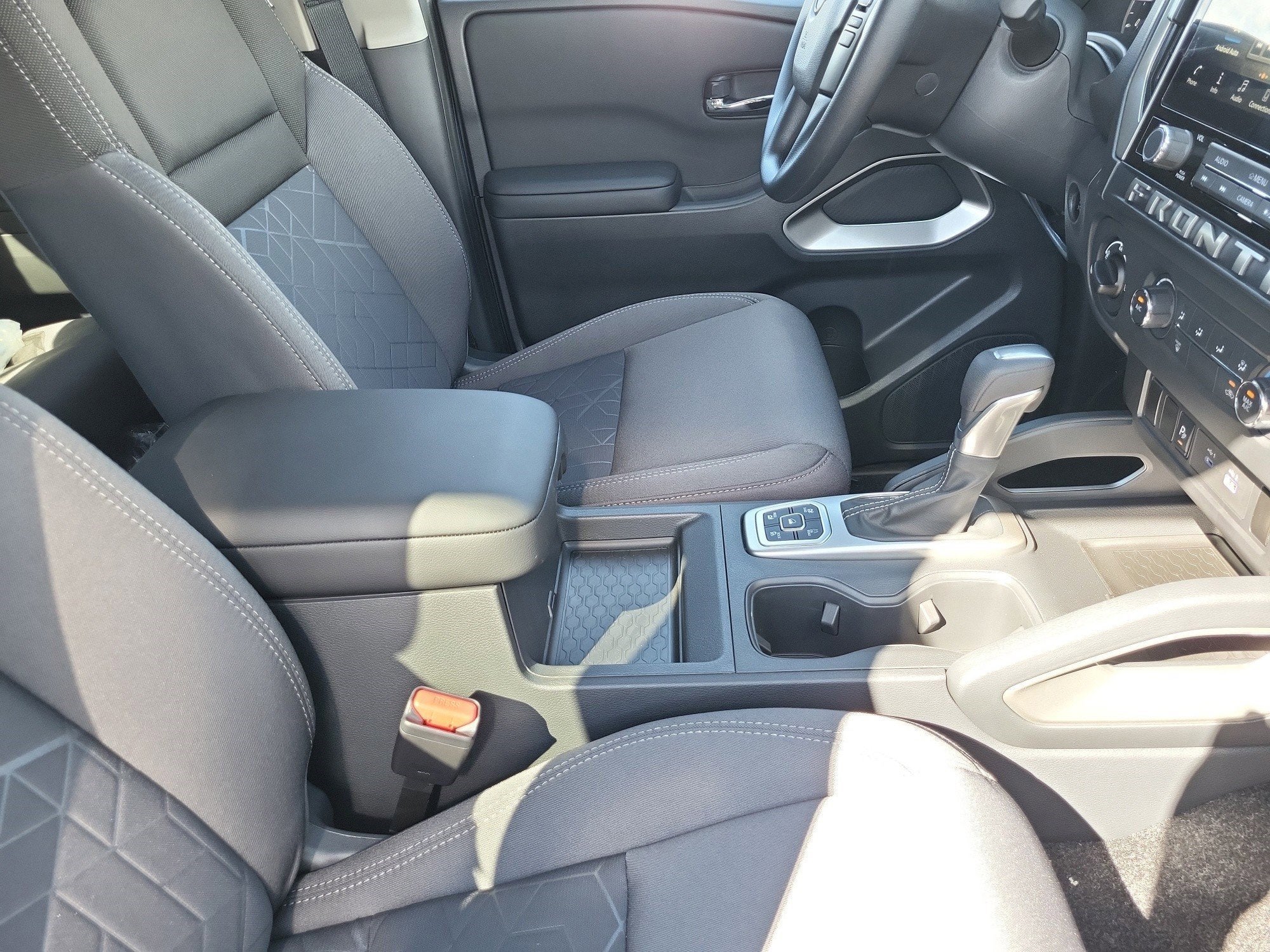 2026 Nissan Frontier Crew Cab 4x4 SV