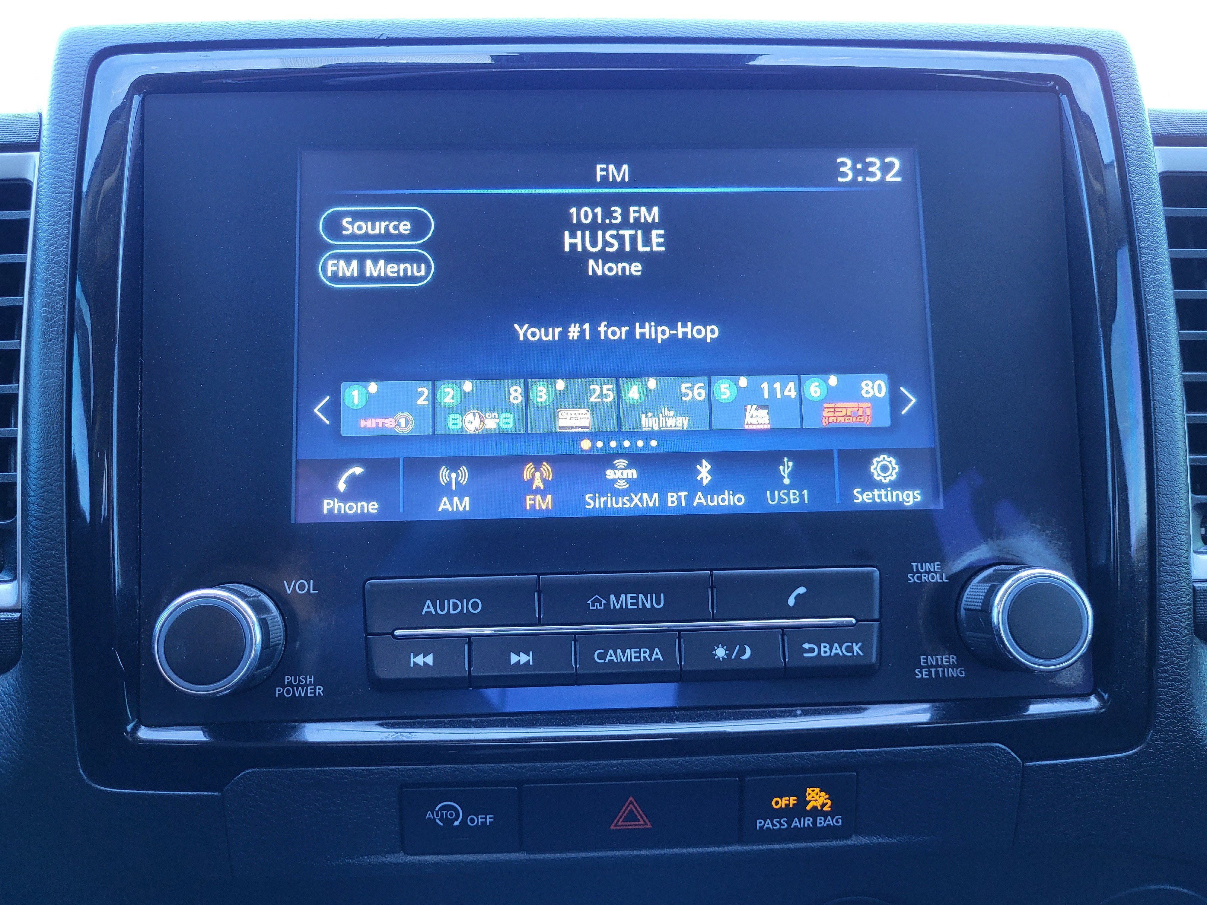 2024 Nissan Frontier SV