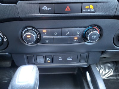 2024 Nissan Frontier SV