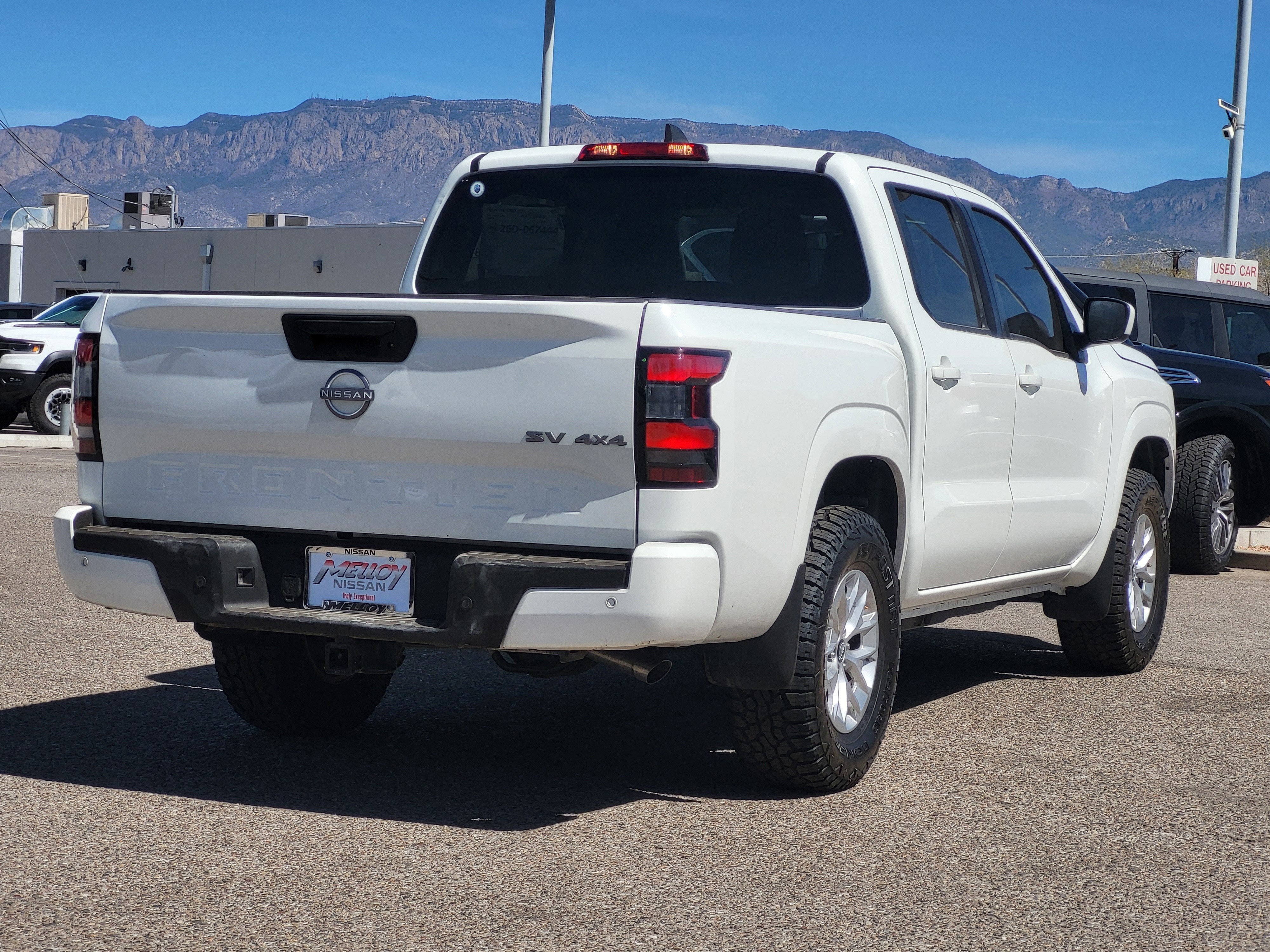 2024 Nissan Frontier SV